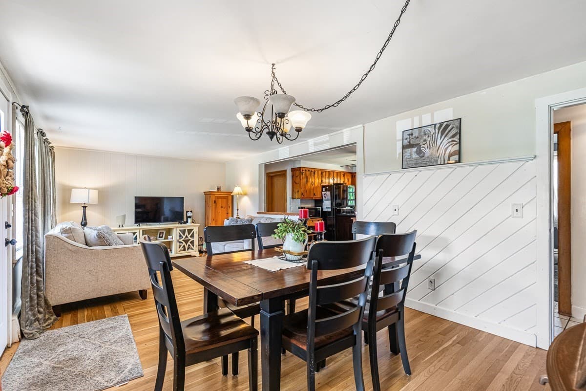 Single Family Residence at 1096 Taunton Ave, Seekonk MA 02771, Seekonk, photo 11 of 32