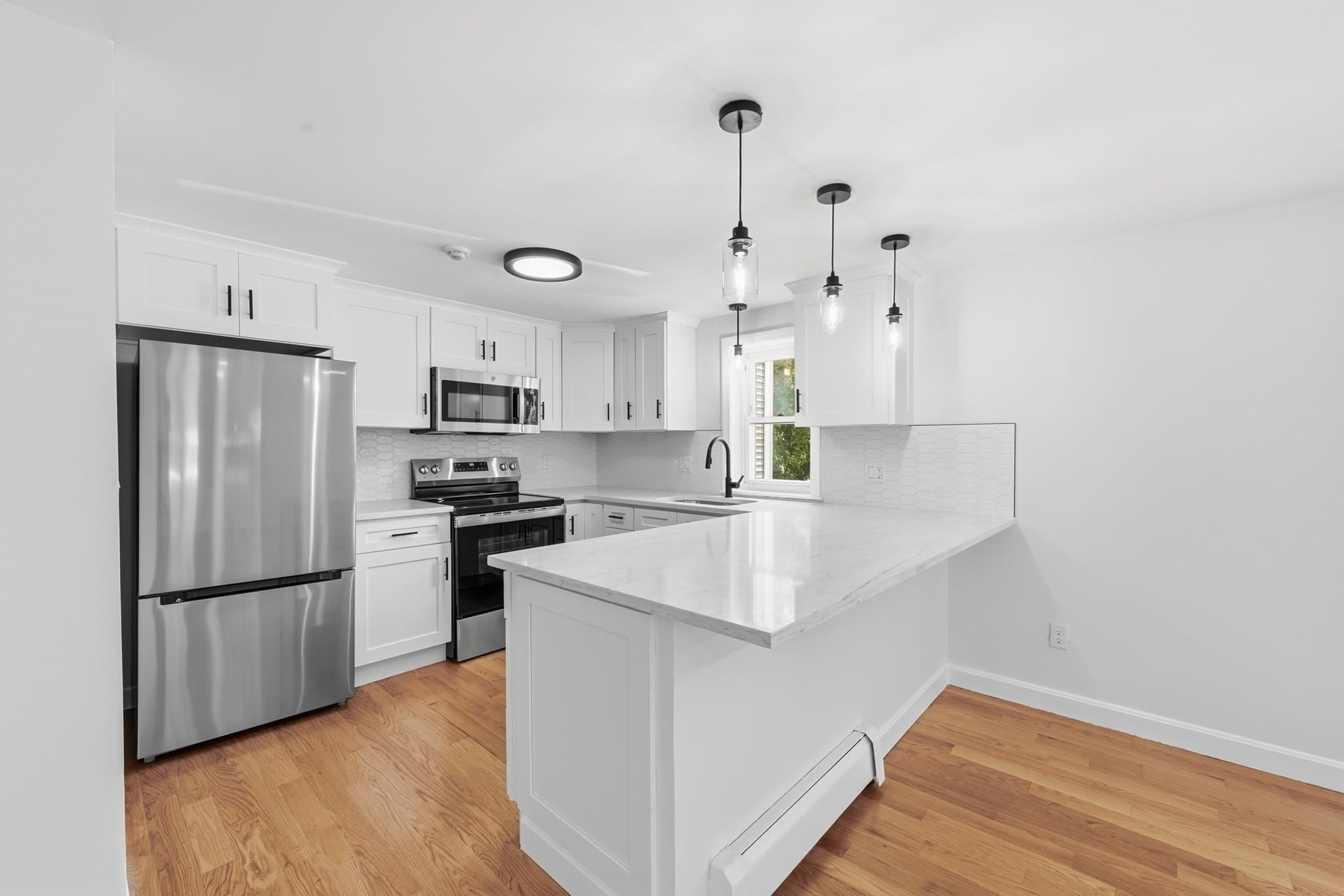 Condominium at 28 Ware St # 1, Lowell MA 01851, Lowell, photo 2 of 19
