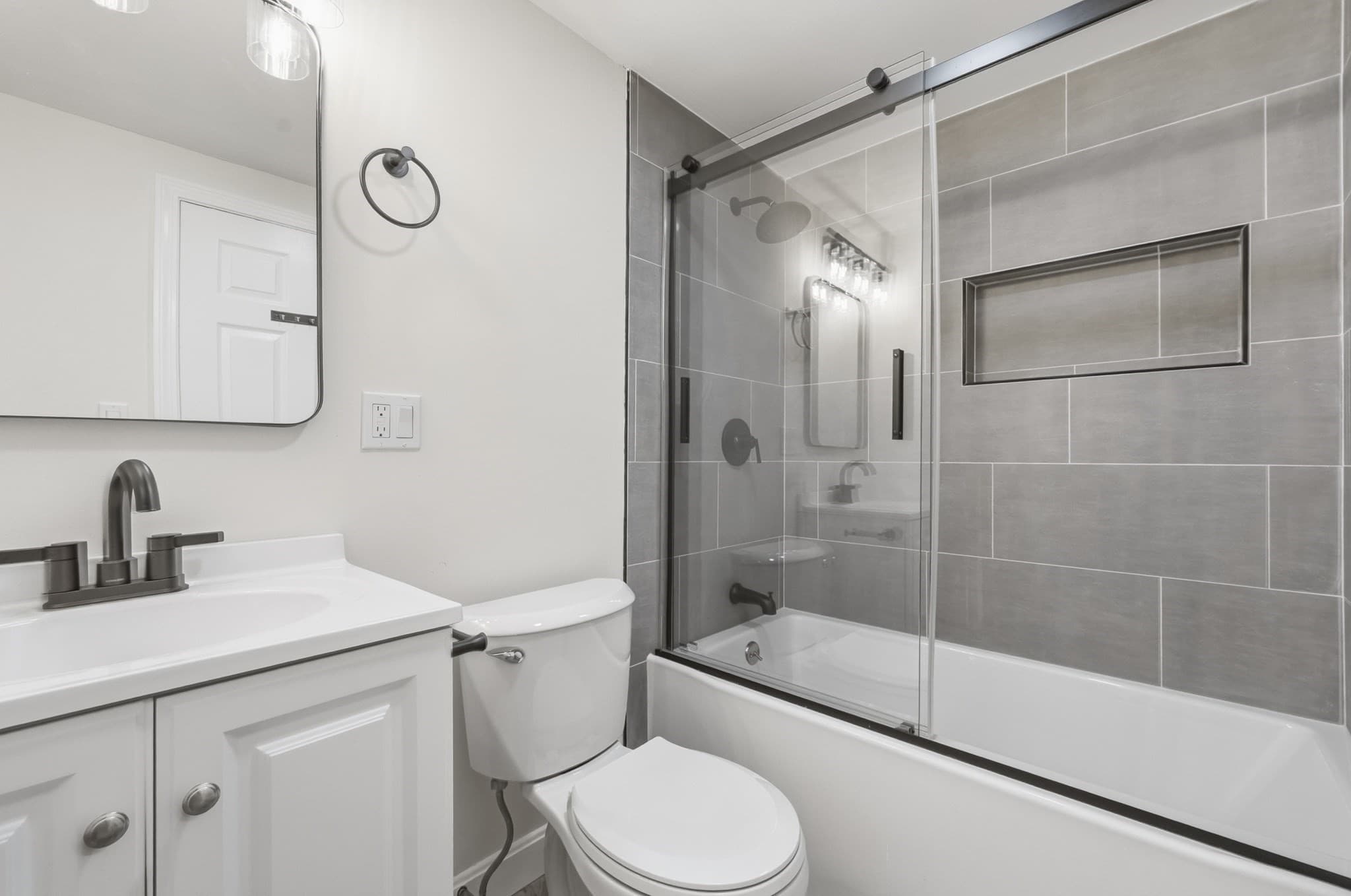 Condominium at 28 Ware St # 1, Lowell MA 01851, Lowell, photo 7 of 19