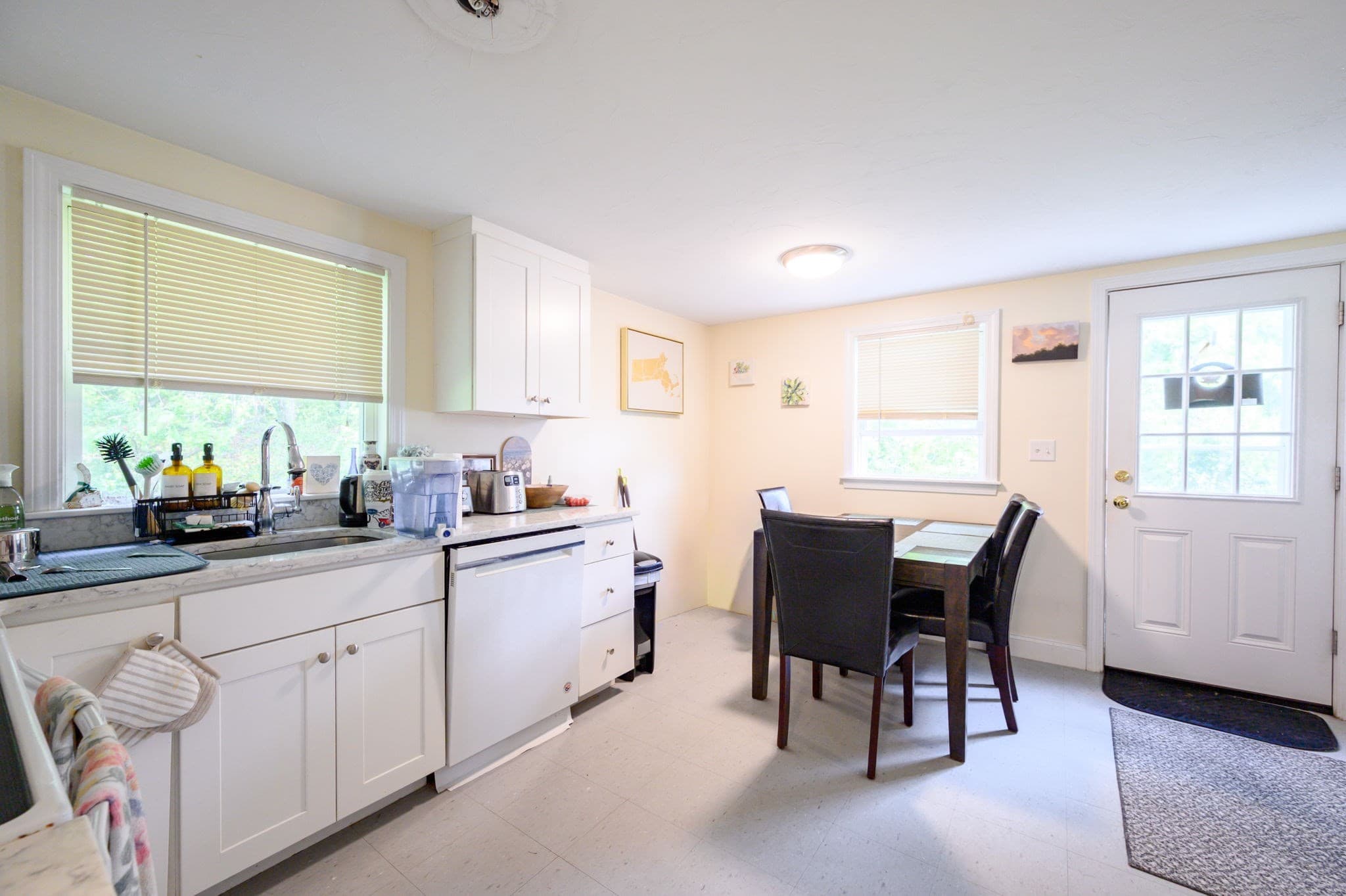 2 Family - 2 Units Side by Side at 53 Beaver Dam Rd, Plymouth MA 02360, Plymouth, photo 6 of 31