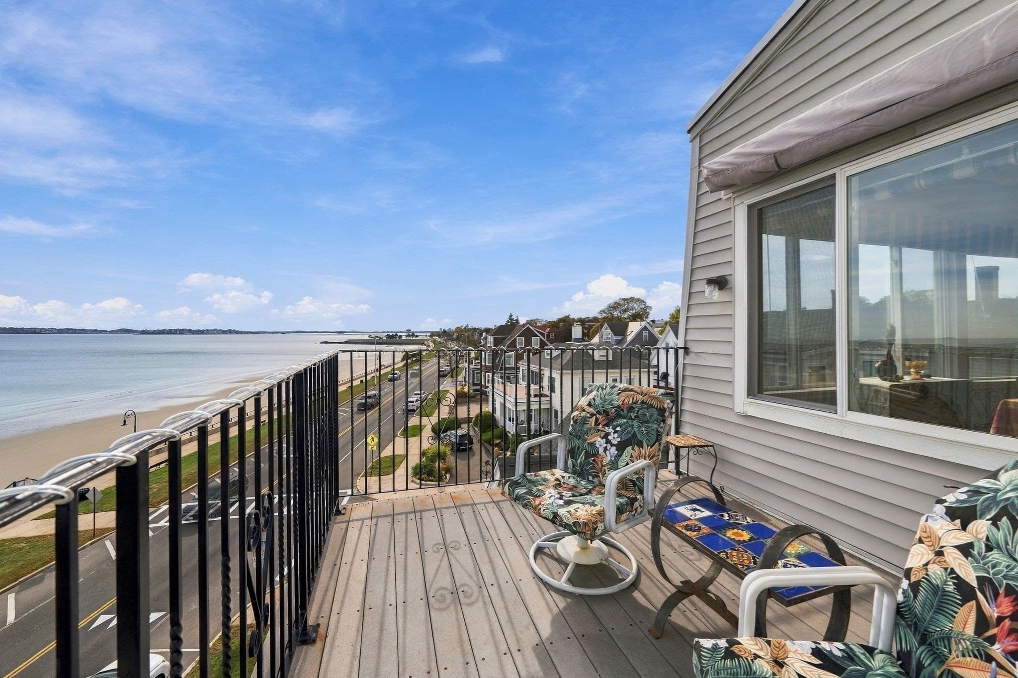 Condominium at 9 Lynn Shore Drive PH, Lynn MA 01902, Lynn, photo 11 of 41