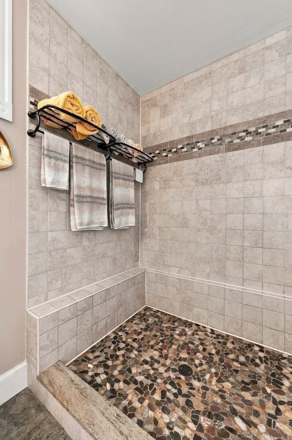 Condominium at 9 Lynn Shore Drive PH, Lynn MA 01902, Lynn, photo 31 of 41