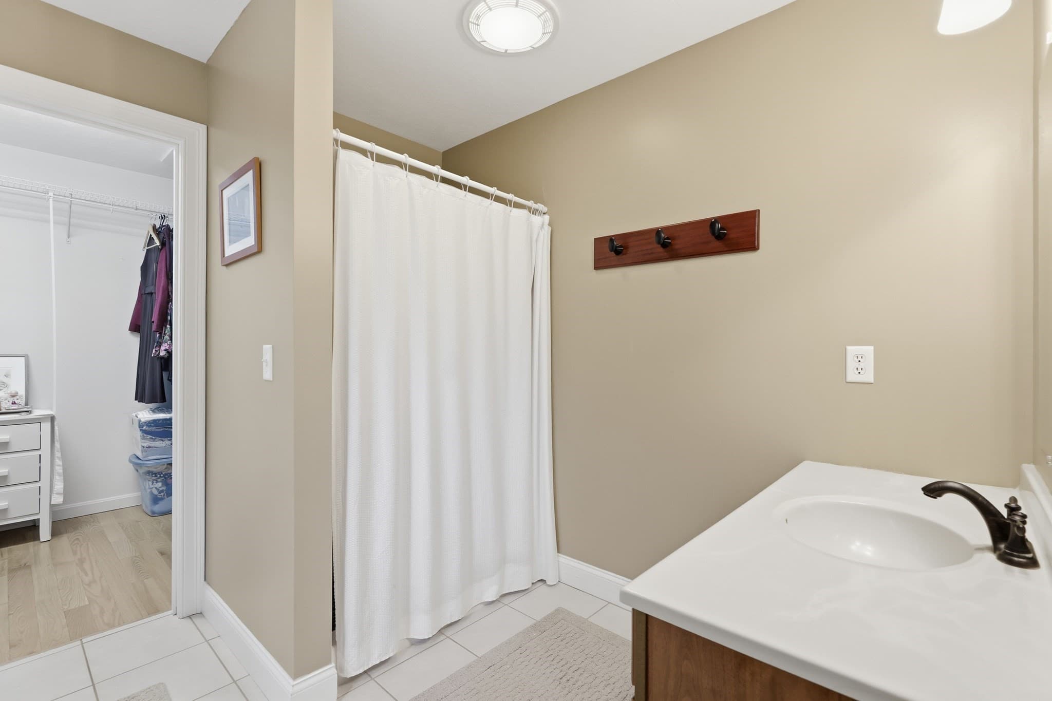 Single Family Residence at 7 Holly Cir, Easthampton MA 01027, Easthampton, photo 28 of 42