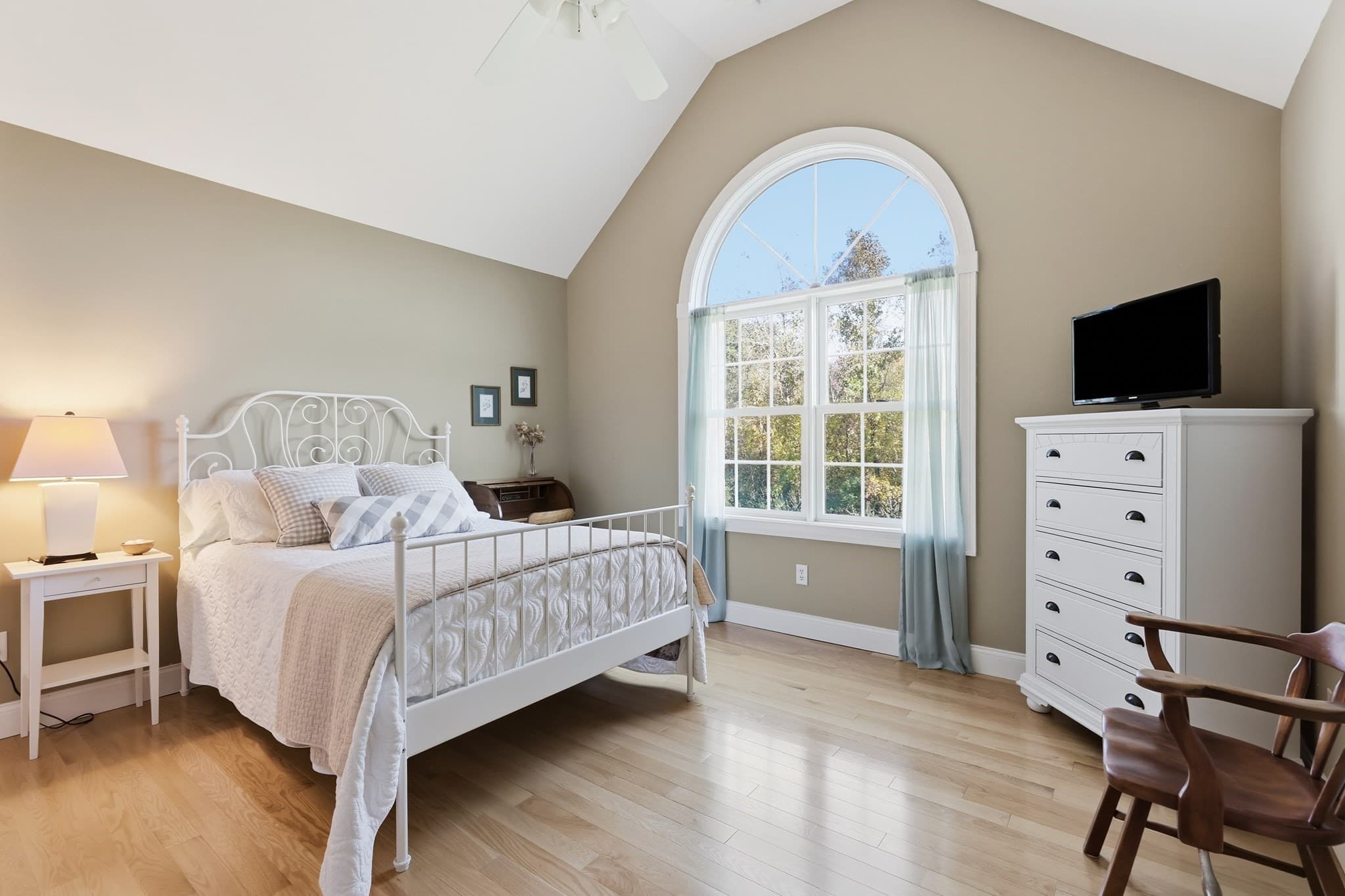 Single Family Residence at 7 Holly Cir, Easthampton MA 01027, Easthampton, photo 30 of 42