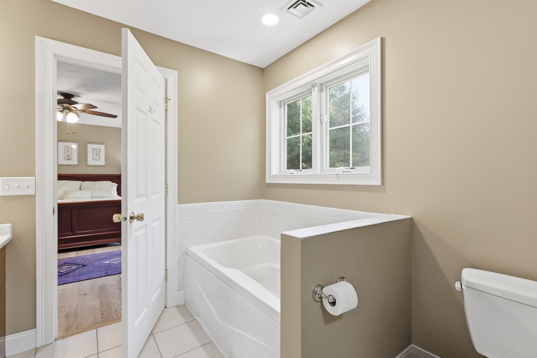 Single Family Residence at 7 Holly Cir, Easthampton MA 01027, Easthampton, photo 29 of 42