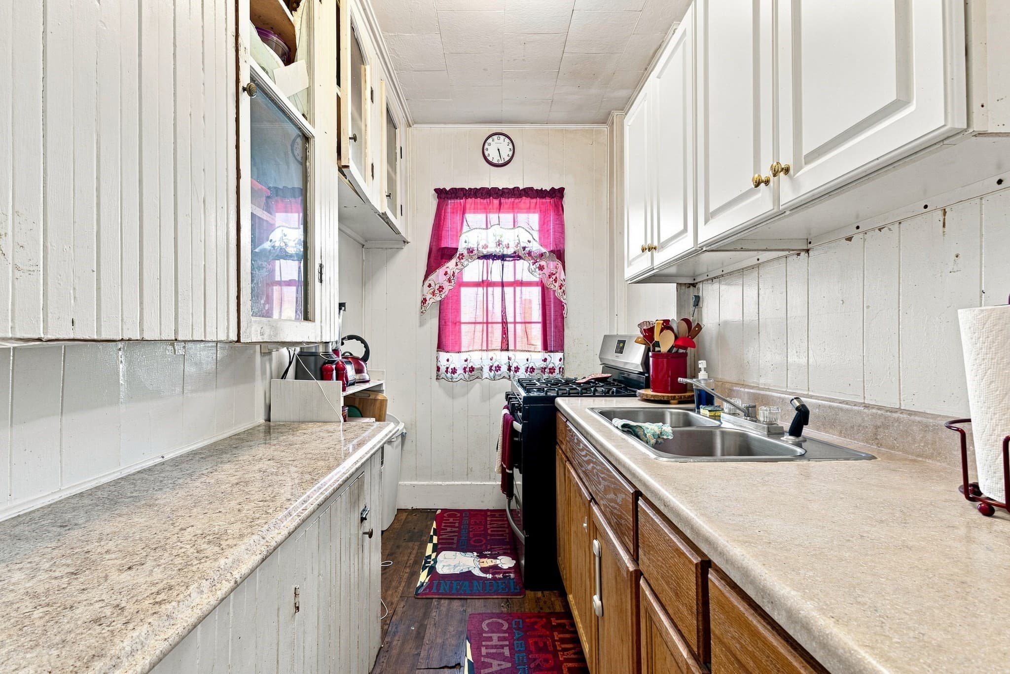 3 Family at 866 Brock Ave, New Bedford MA 02744, New Bedford, photo 13 of 14