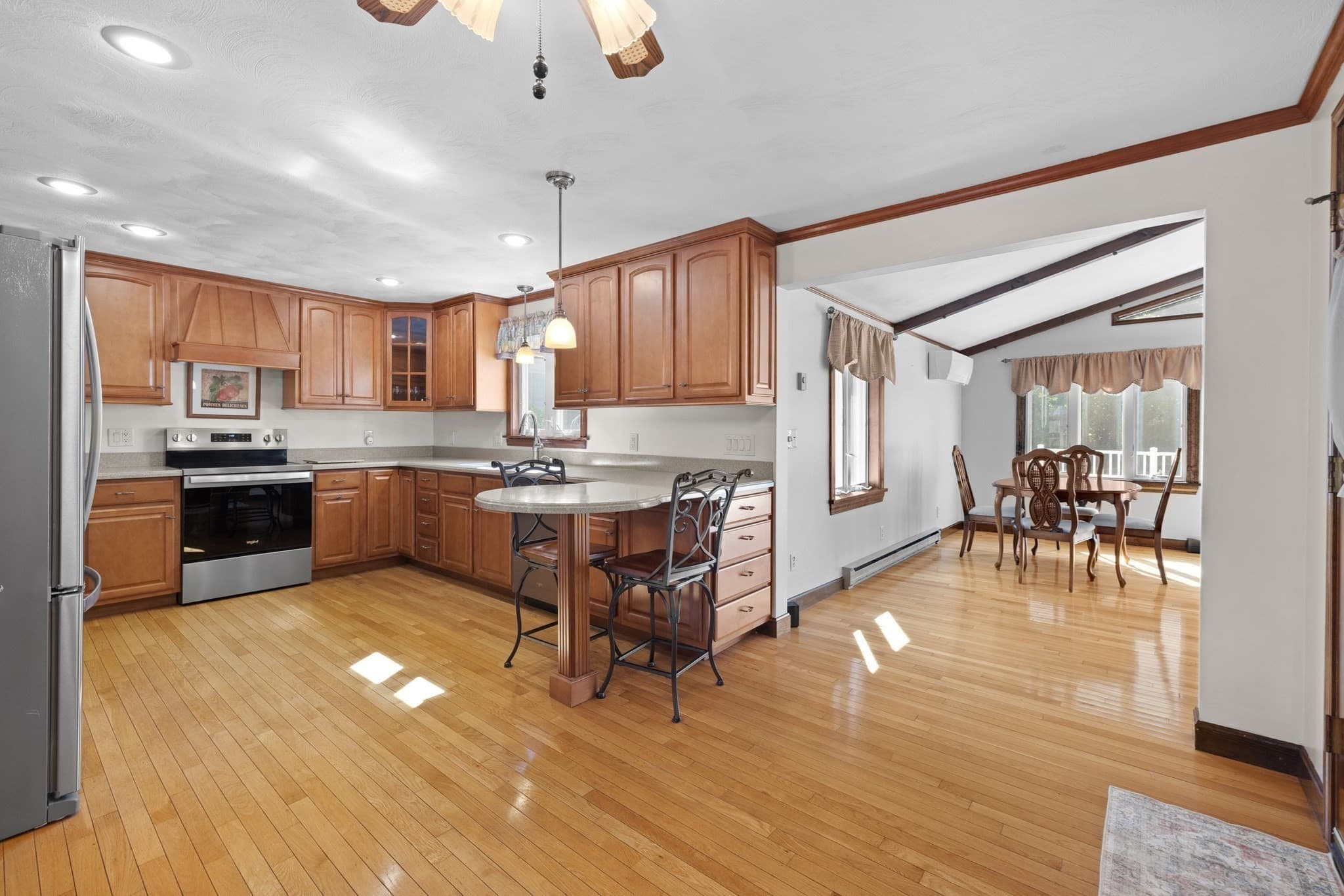 Single Family Residence at 1036 Cohannet St, Taunton MA 02780, Taunton, photo 5 of 37