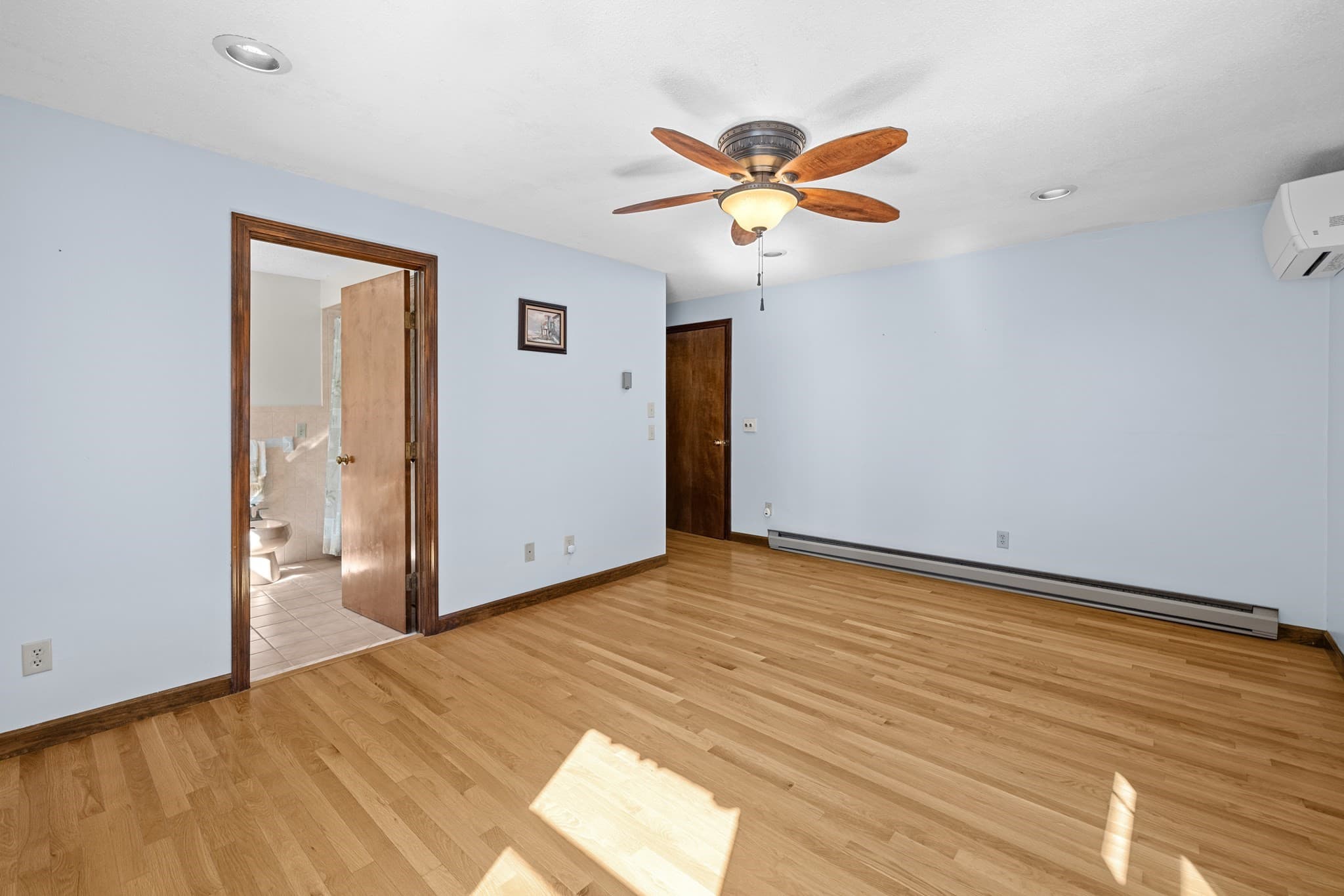 Single Family Residence at 1036 Cohannet St, Taunton MA 02780, Taunton, photo 24 of 37