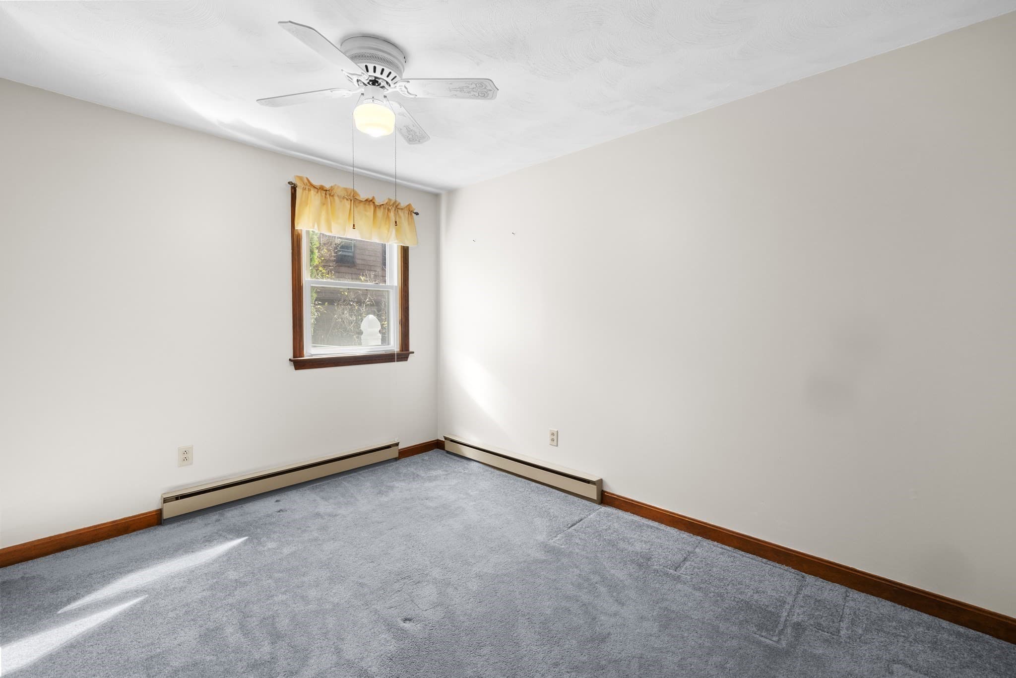 Single Family Residence at 1036 Cohannet St, Taunton MA 02780, Taunton, photo 18 of 37