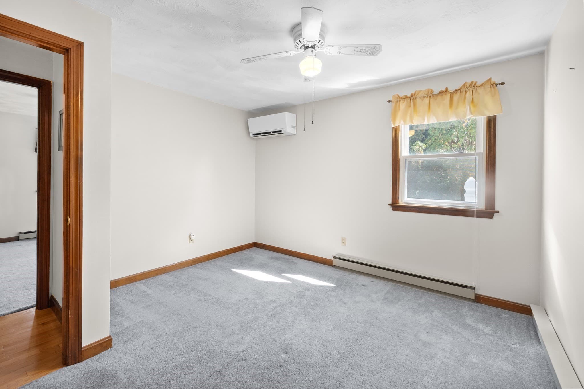 Single Family Residence at 1036 Cohannet St, Taunton MA 02780, Taunton, photo 19 of 37