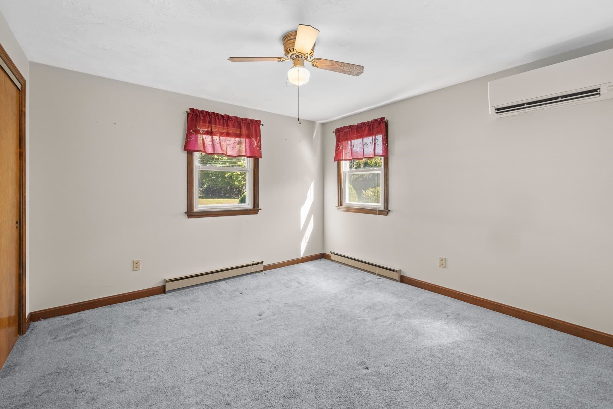 Single Family Residence at 1036 Cohannet St, Taunton MA 02780, Taunton, photo 21 of 37