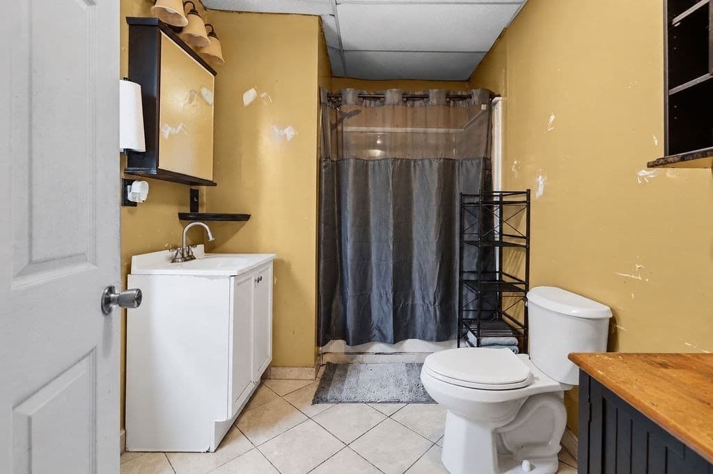 3 Family at 45 Pierce St, New Bedford MA 02740, New Bedford, photo 12 of 36