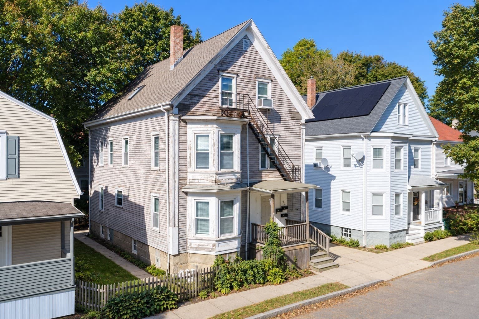 45 Pierce St, New Bedford MA 02740