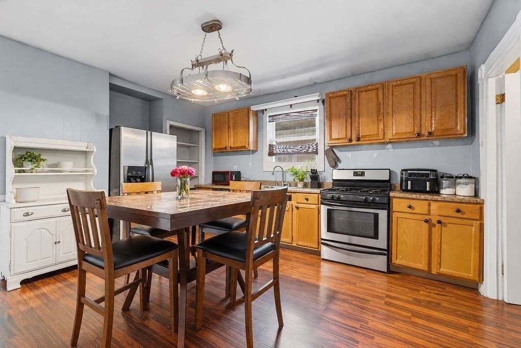 3 Family at 45 Pierce St, New Bedford MA 02740, New Bedford, photo 21 of 36