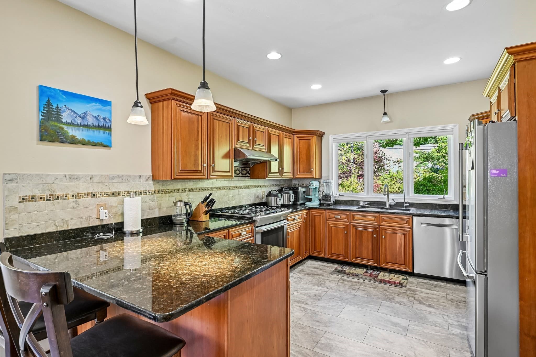 Single Family Residence at 2 Stone Meadow Farm Dr, Shrewsbury MA 01545, Shrewsbury, photo 10 of 42