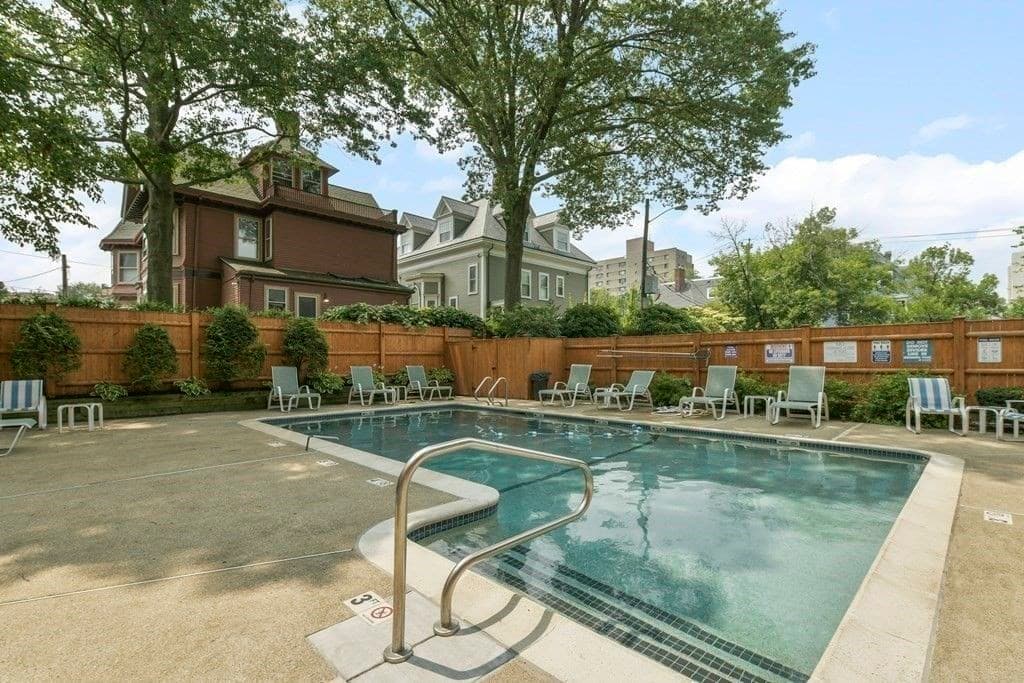 Condominium at 41 Centre St # 204, Brookline MA 02446, Brookline, photo 16 of 17