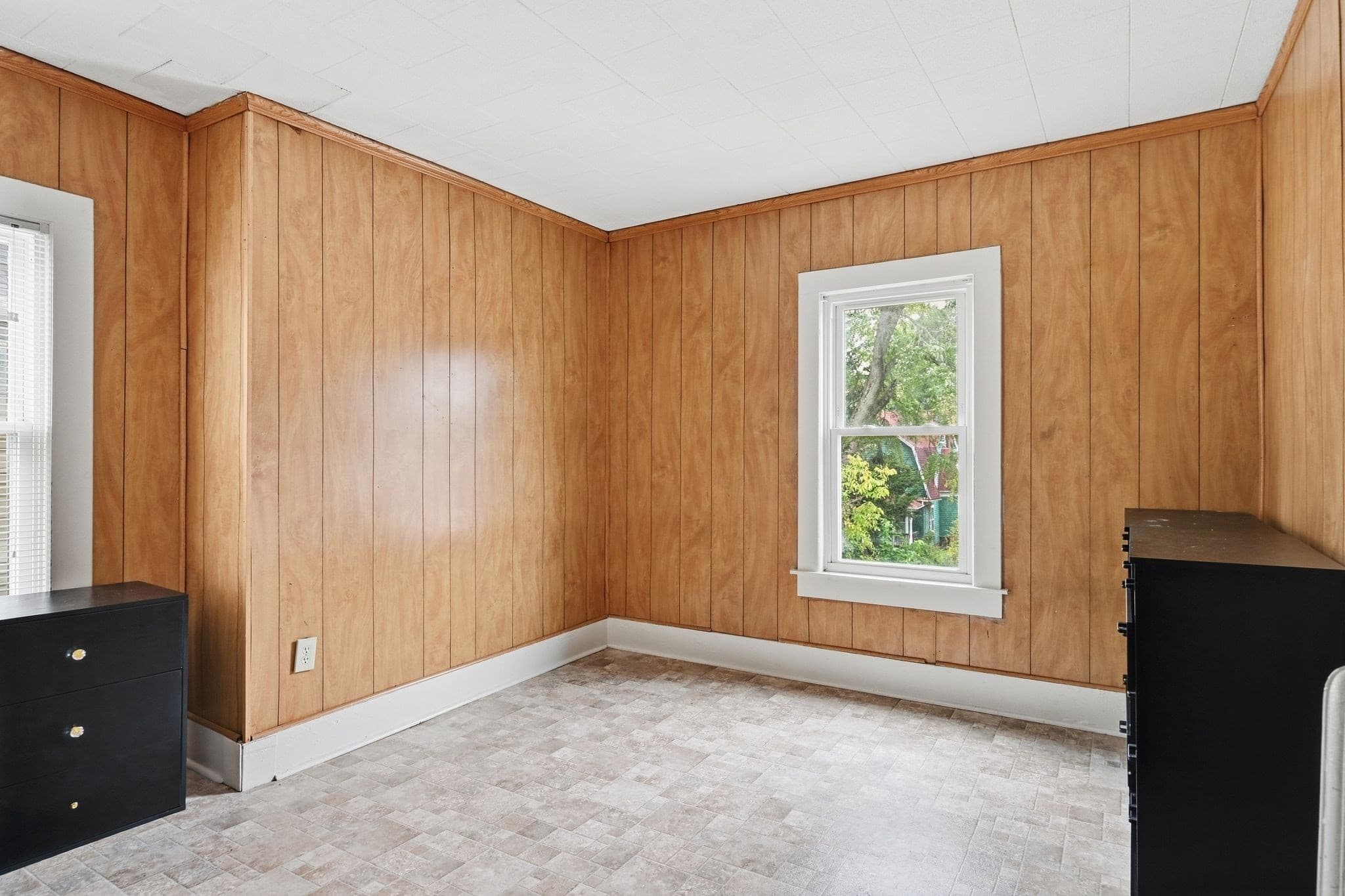 Single Family Residence at 54 Commonwealth Ave, Springfield MA 01108, Springfield, photo 34 of 42