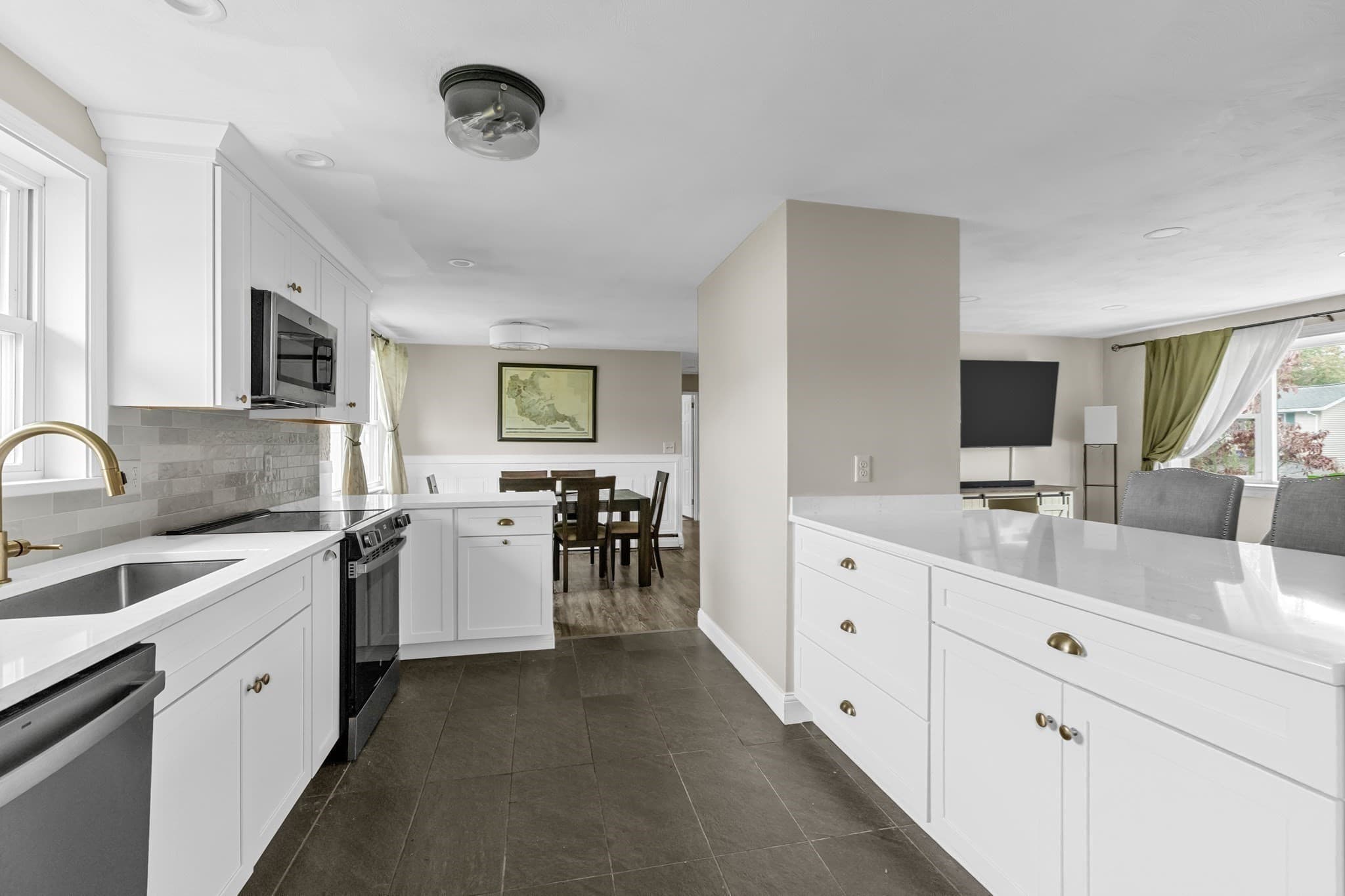 Single Family Residence at 29 Ernest St., Holbrook MA 02343, Holbrook, photo 6 of 22