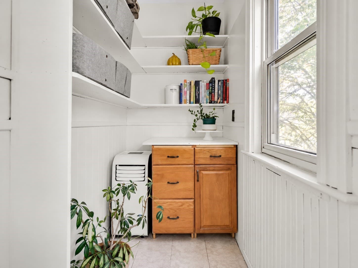 Condominium at 122-126 Harvey Street # 3, Cambridge MA 02140, Cambridge, photo 12 of 15