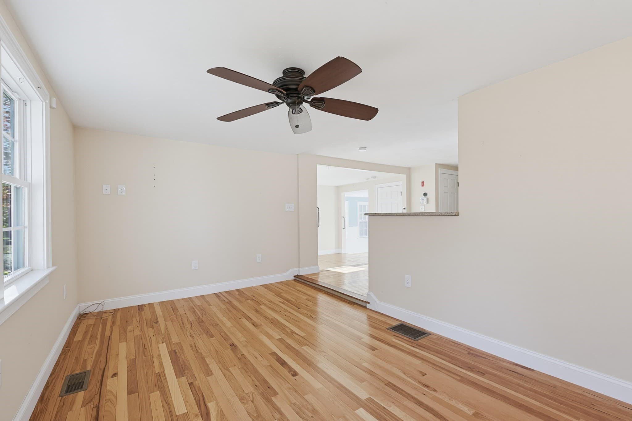 Single Family Residence at 116 Lakeshore Dr, Blackstone MA 01504, Blackstone, photo 12 of 31