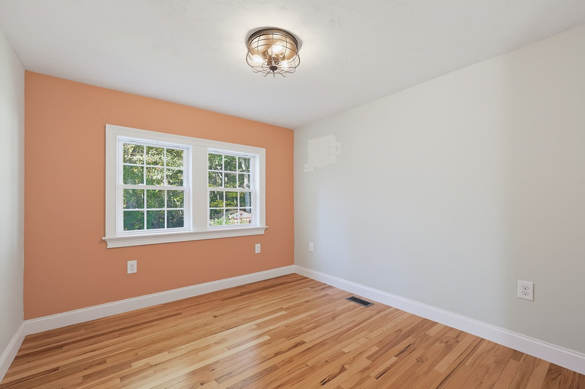 Single Family Residence at 116 Lakeshore Dr, Blackstone MA 01504, Blackstone, photo 18 of 31