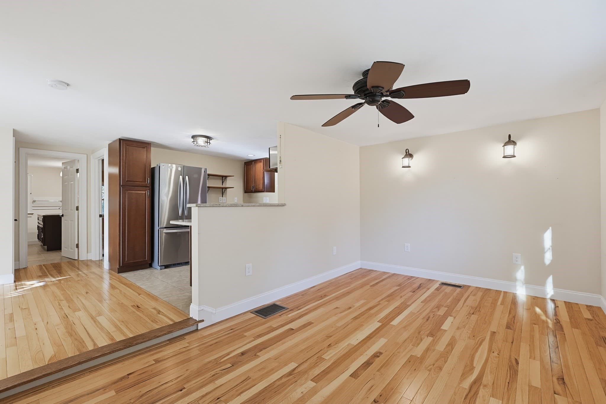 Single Family Residence at 116 Lakeshore Dr, Blackstone MA 01504, Blackstone, photo 11 of 31