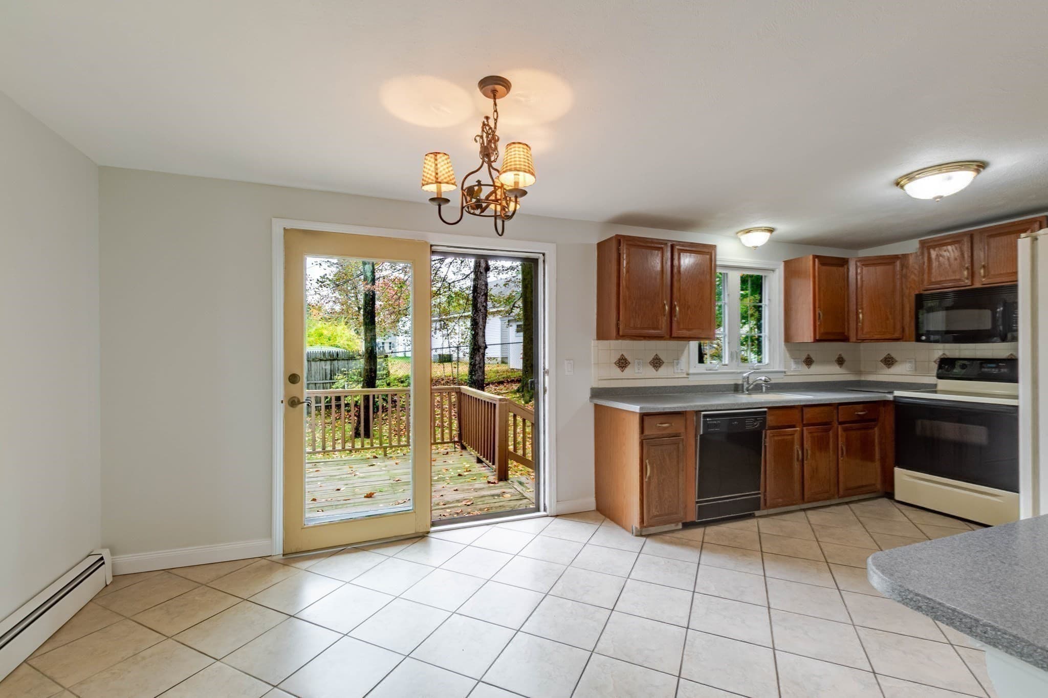 Single Family Residence at 12 Amy Ave., Leominster MA 01453, Leominster, photo 5 of 38