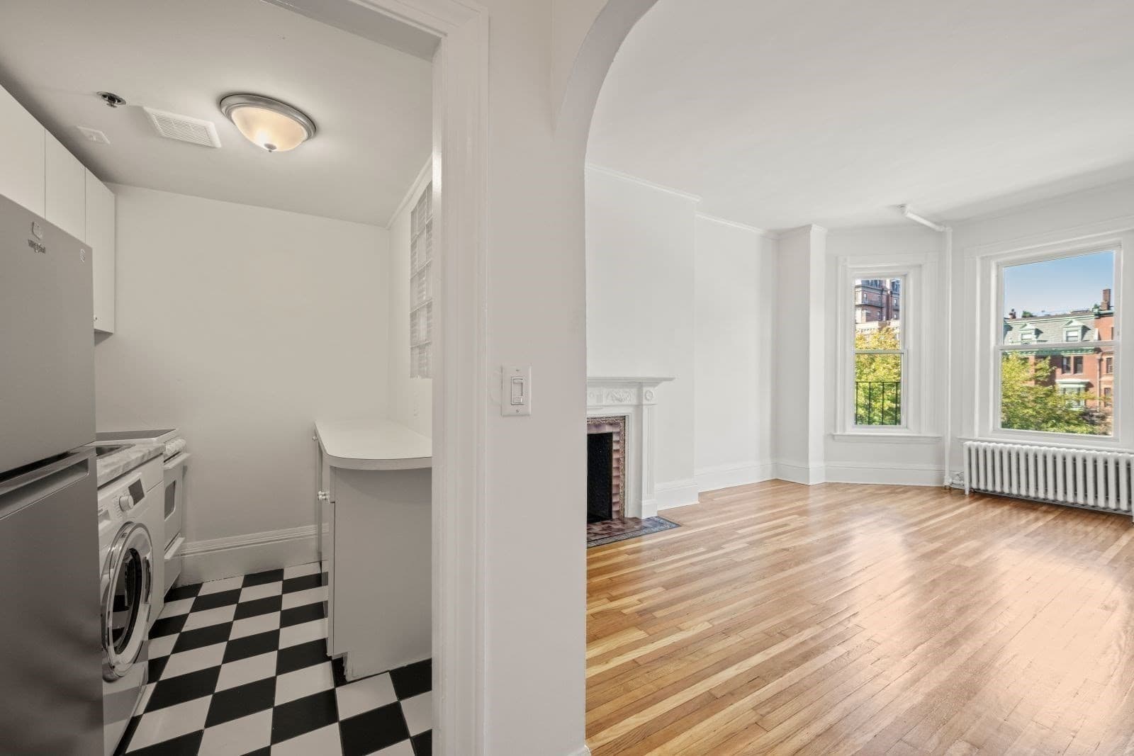 Condominium at 342 Commonwealth Ave # 7, Boston MA 02115, Boston, photo 2 of 32