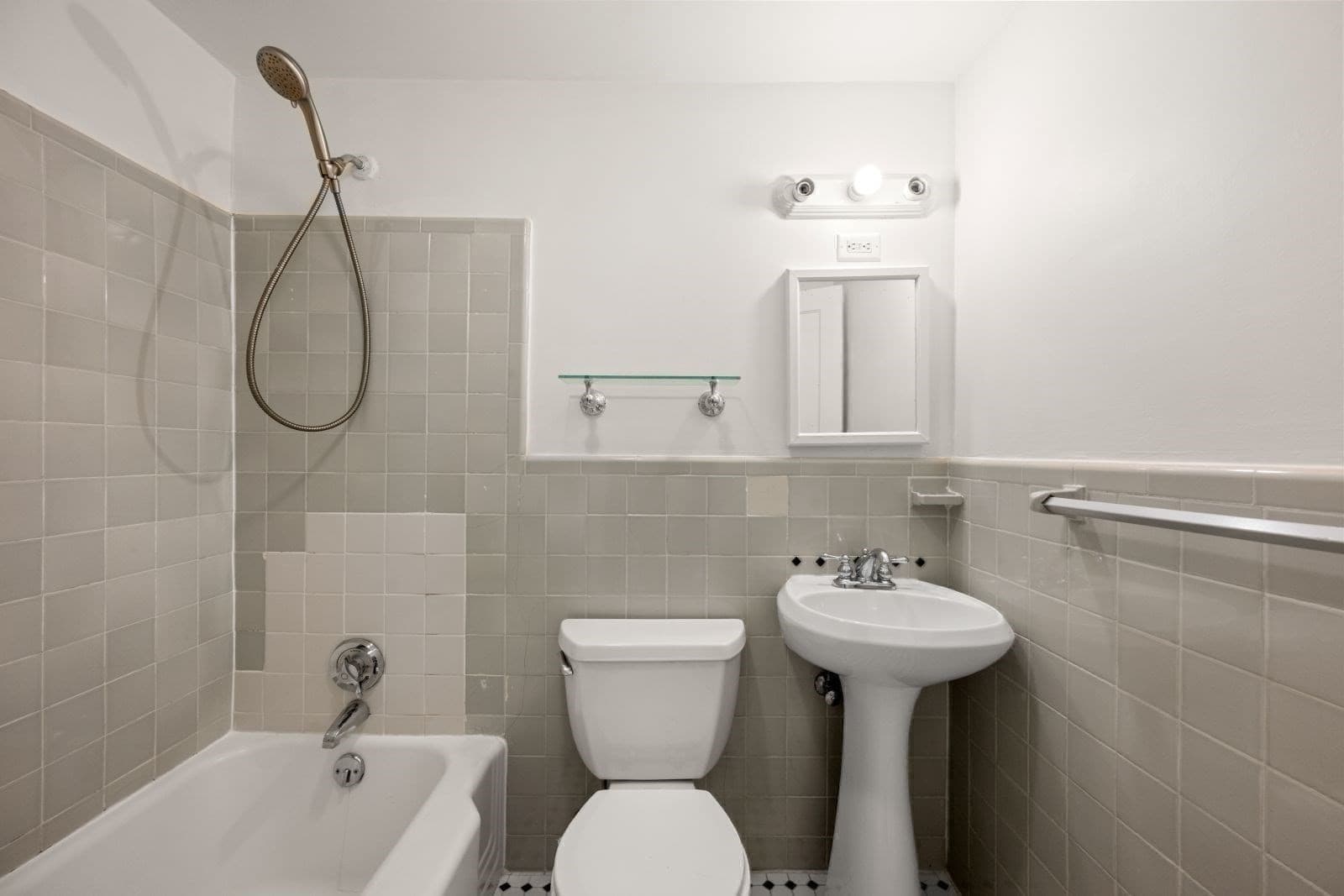 Condominium at 342 Commonwealth Ave # 7, Boston MA 02115, Boston, photo 24 of 32