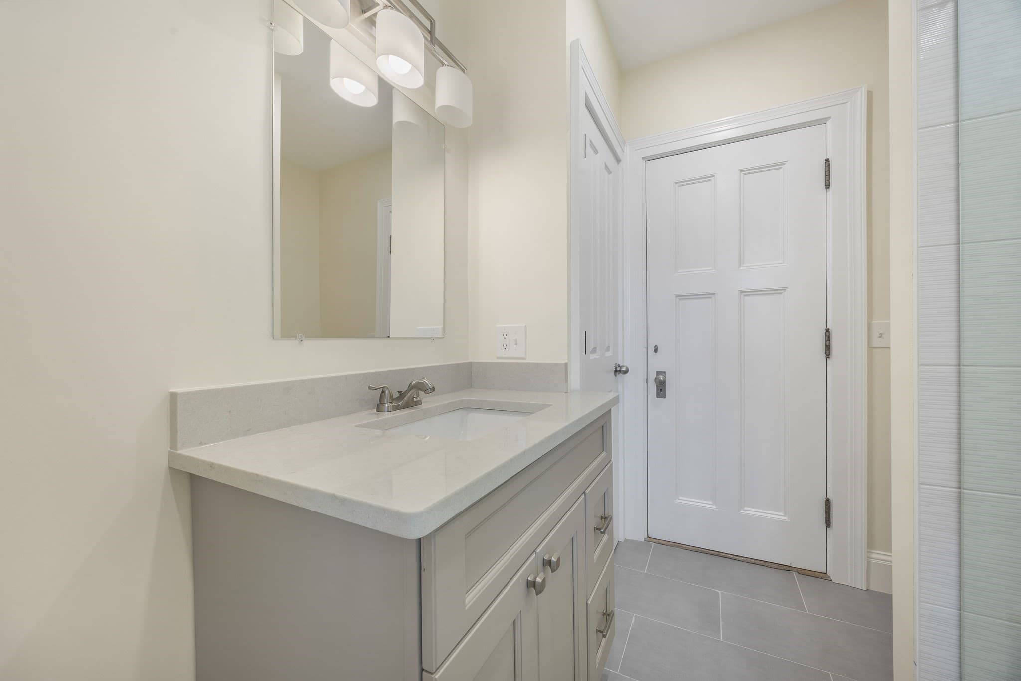 Condominium at 56 Vinton Street # 4, Melrose MA 02176, Melrose, photo 20 of 28