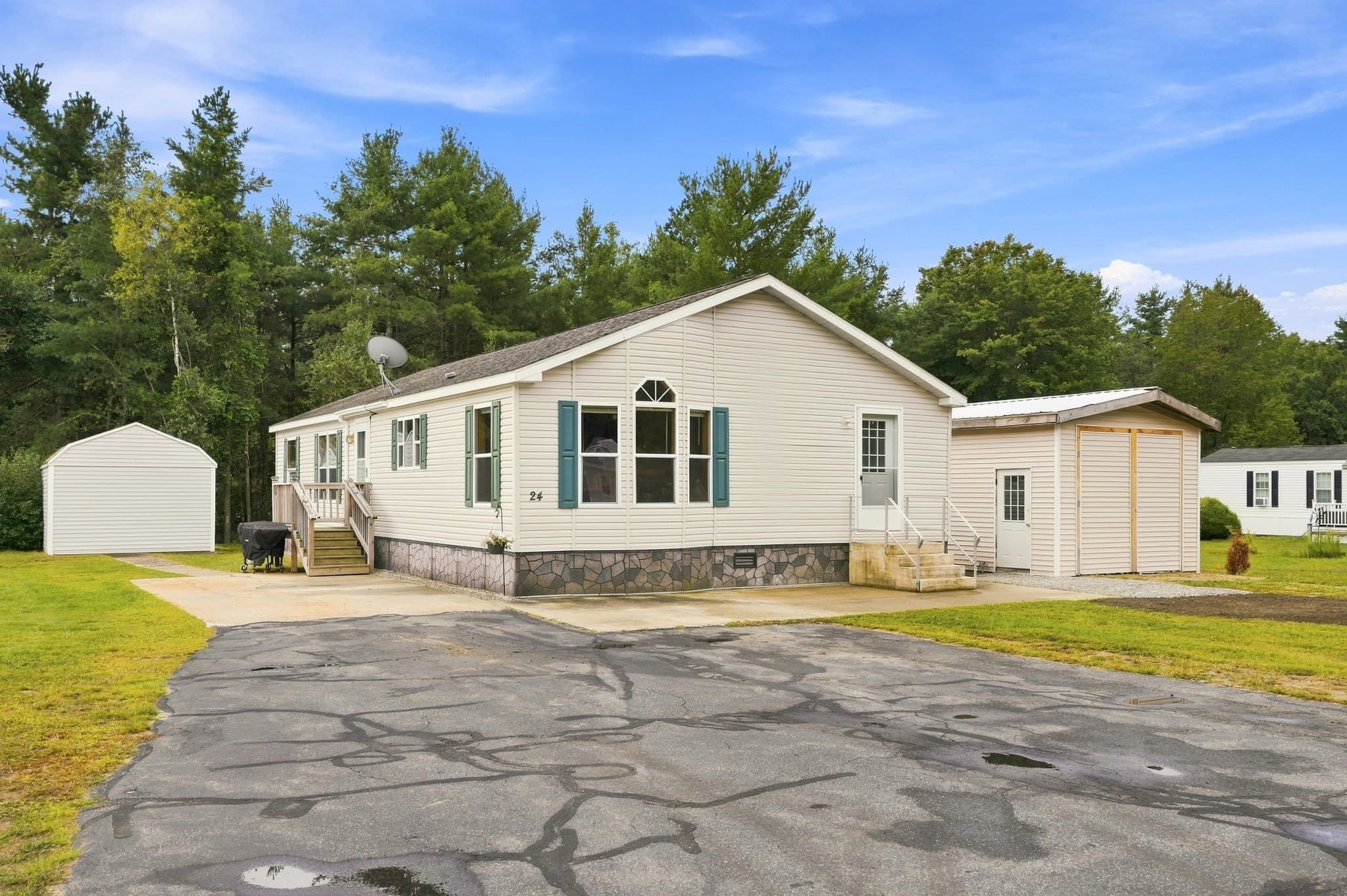 Mobile Home at 24 Park Drive, Rindge NH 03461, Rindge, photo 2 of 27