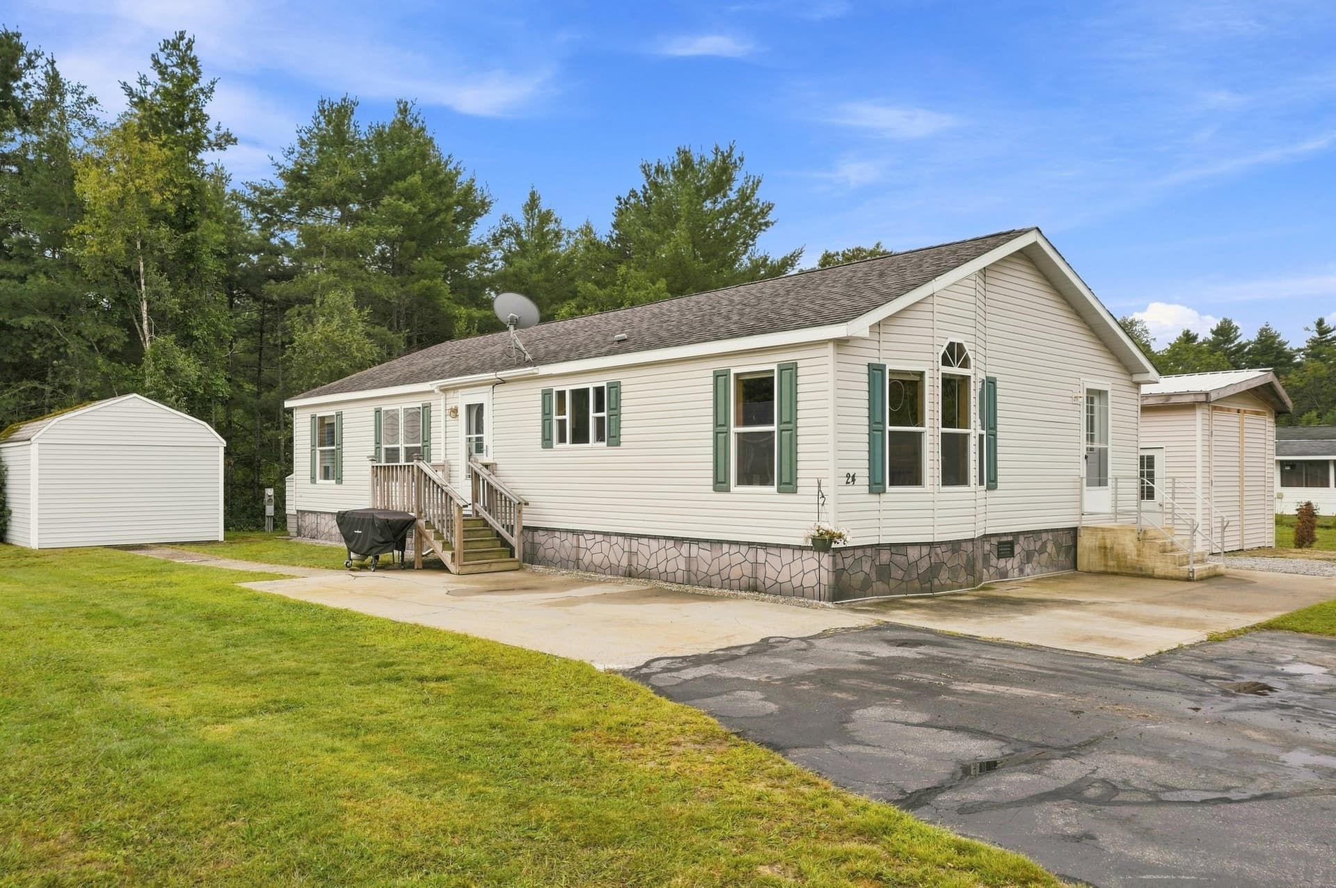 24 Park Drive, Rindge NH 03461