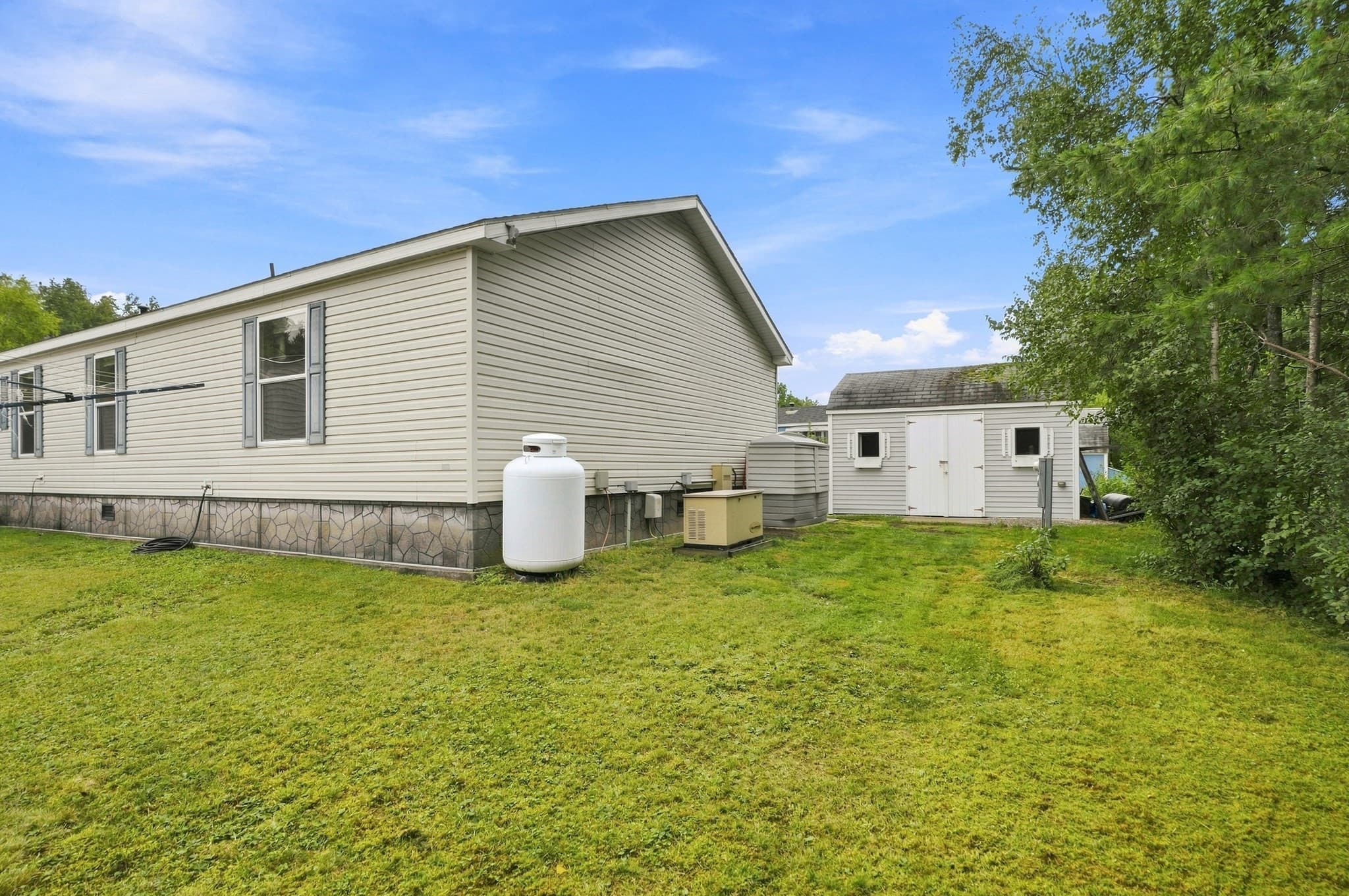 Mobile Home at 24 Park Drive, Rindge NH 03461, Rindge, photo 25 of 27