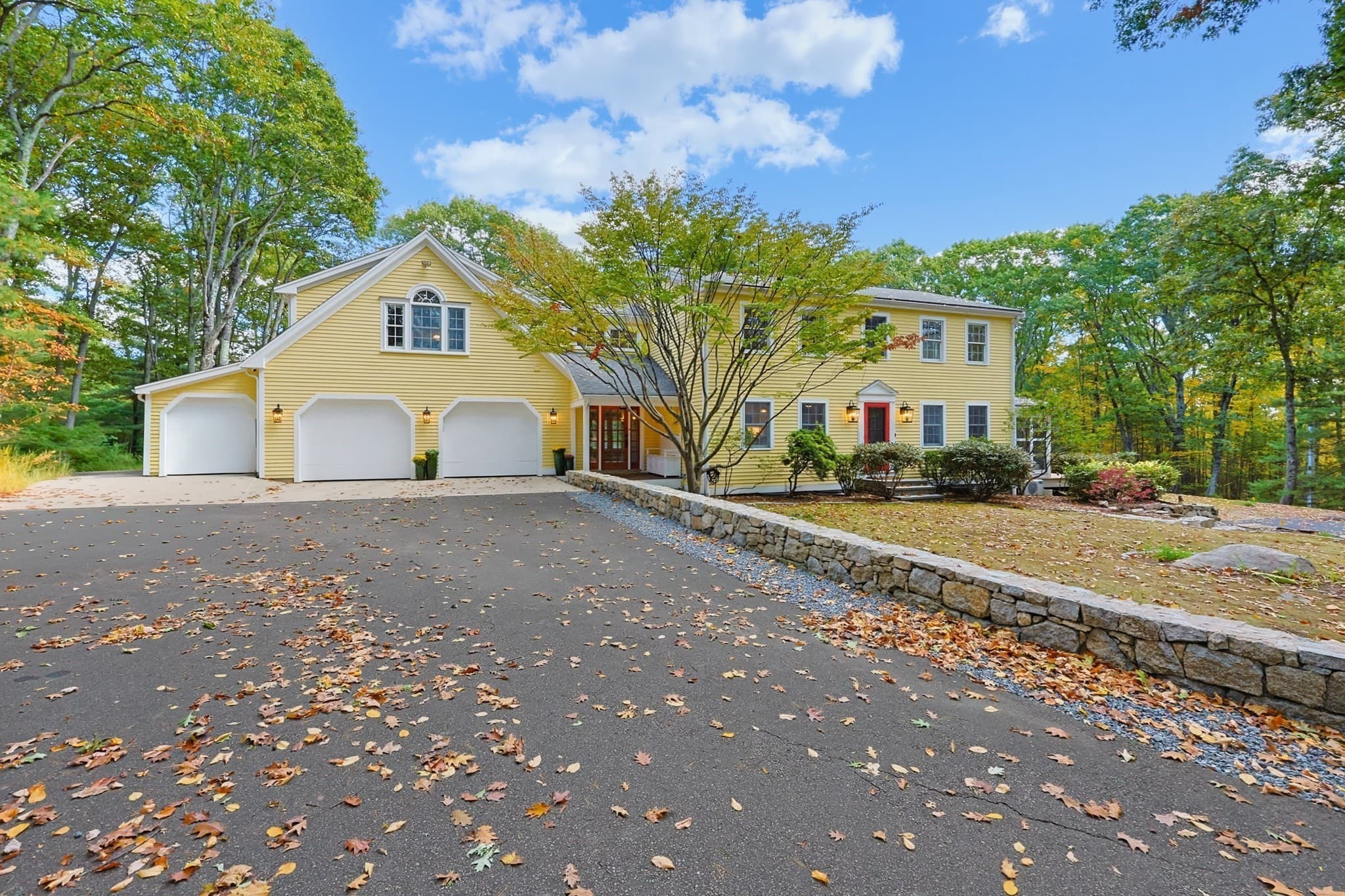 Single Family Residence at 457 Hanlon Rd, Holliston MA 01746, Holliston, photo 2 of 41