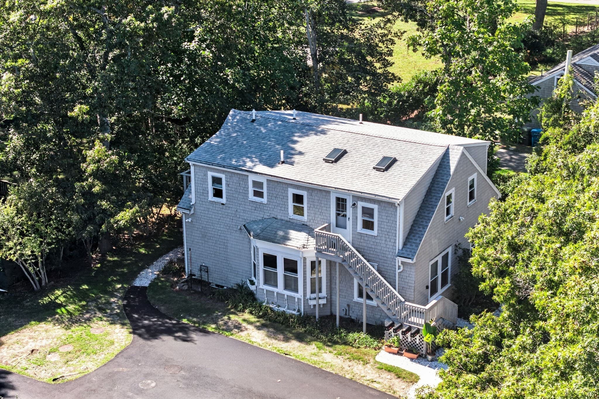 16 Lt Hauser Ln # 3, Falmouth MA 02540