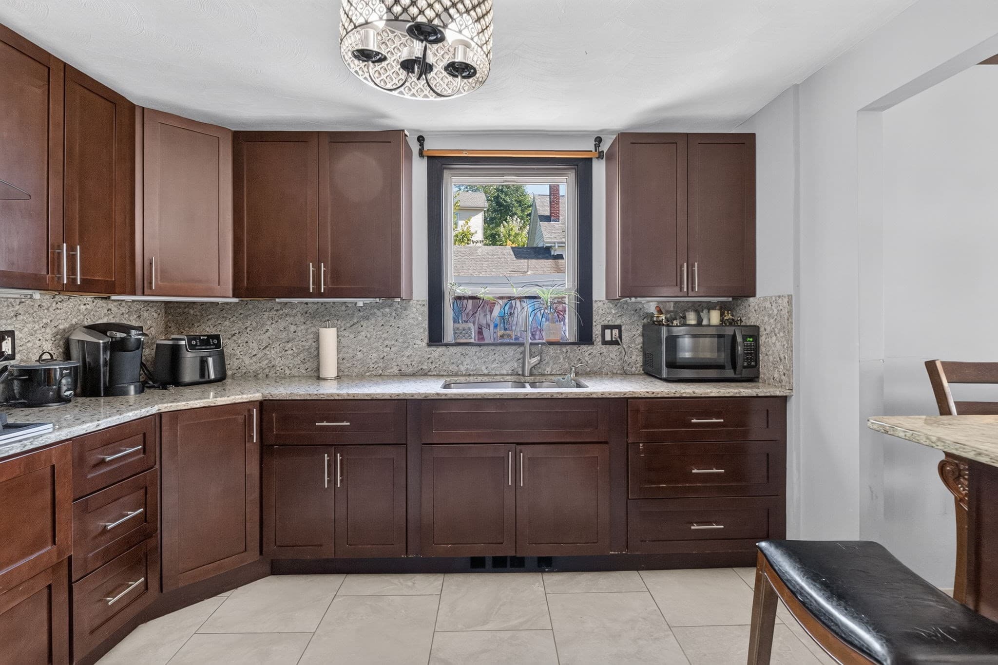 3 Family at 12 Montfern Ave, Revere MA 02151, Revere, photo 13 of 42