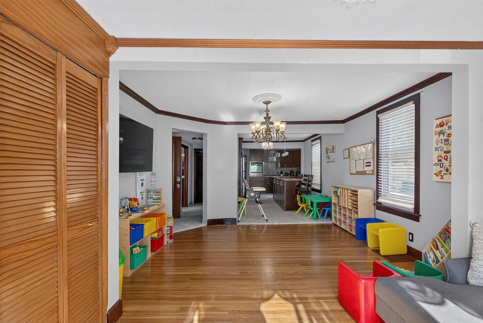3 Family at 12 Montfern Ave, Revere MA 02151, Revere, photo 7 of 42
