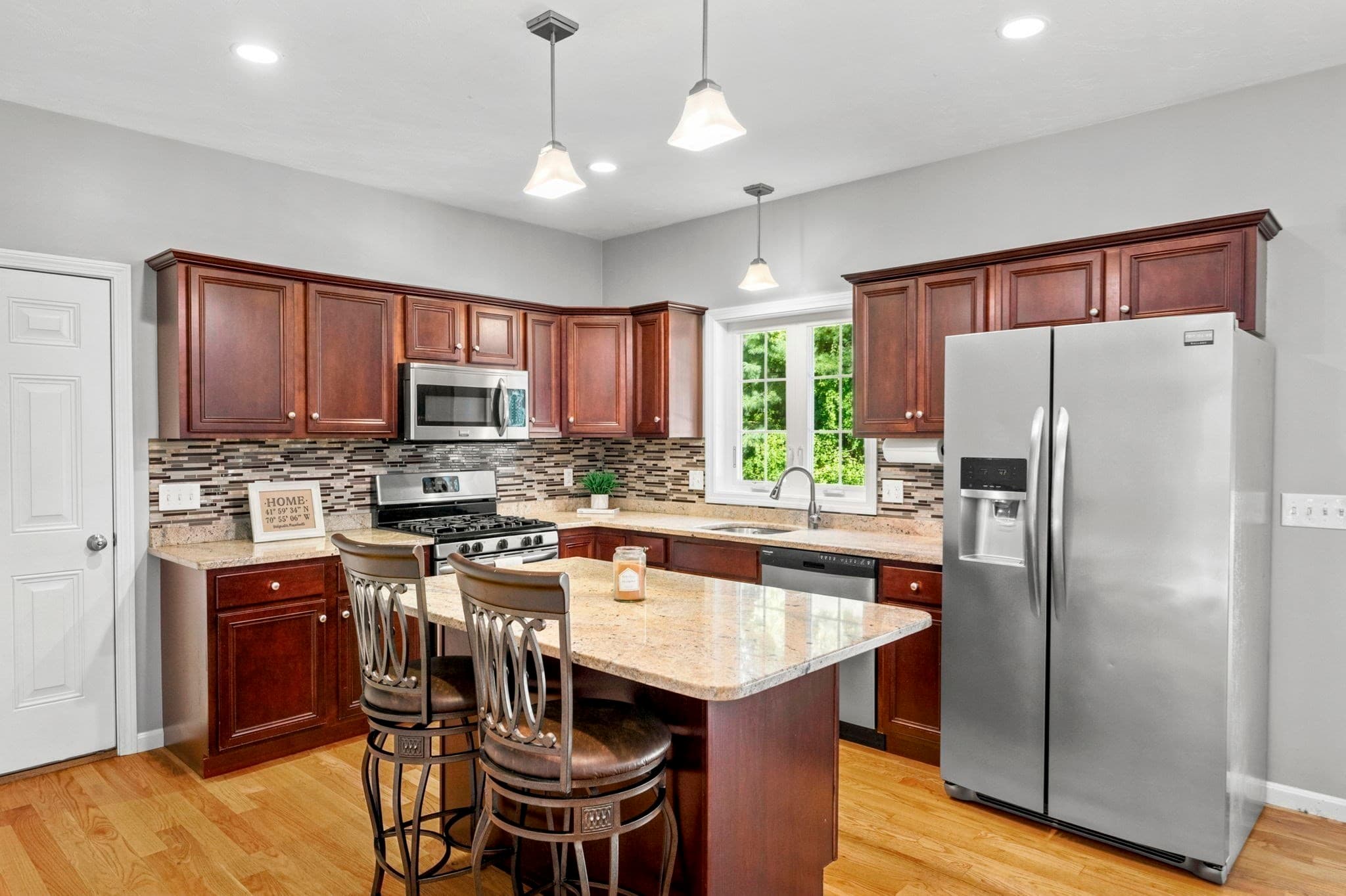 Single Family Residence at 1677 Plymouth St, Bridgewater MA 02324, Bridgewater, photo 2 of 28