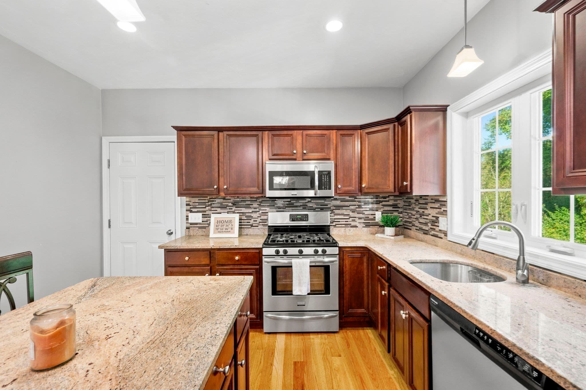 Single Family Residence at 1677 Plymouth St, Bridgewater MA 02324, Bridgewater, photo 13 of 28