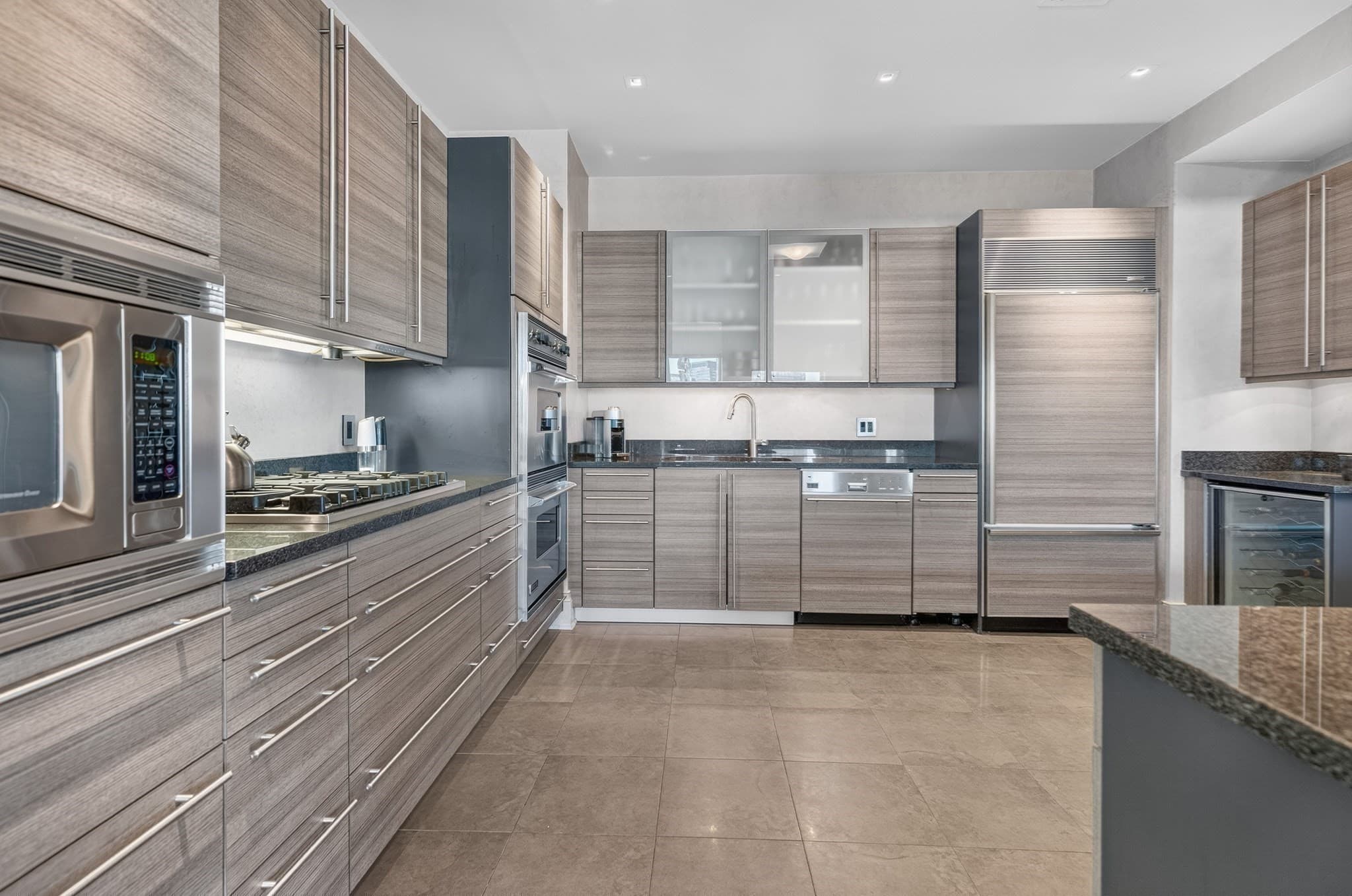 Condominium at 1 Charles St S, Boston MA 02116, Boston, photo 8 of 26