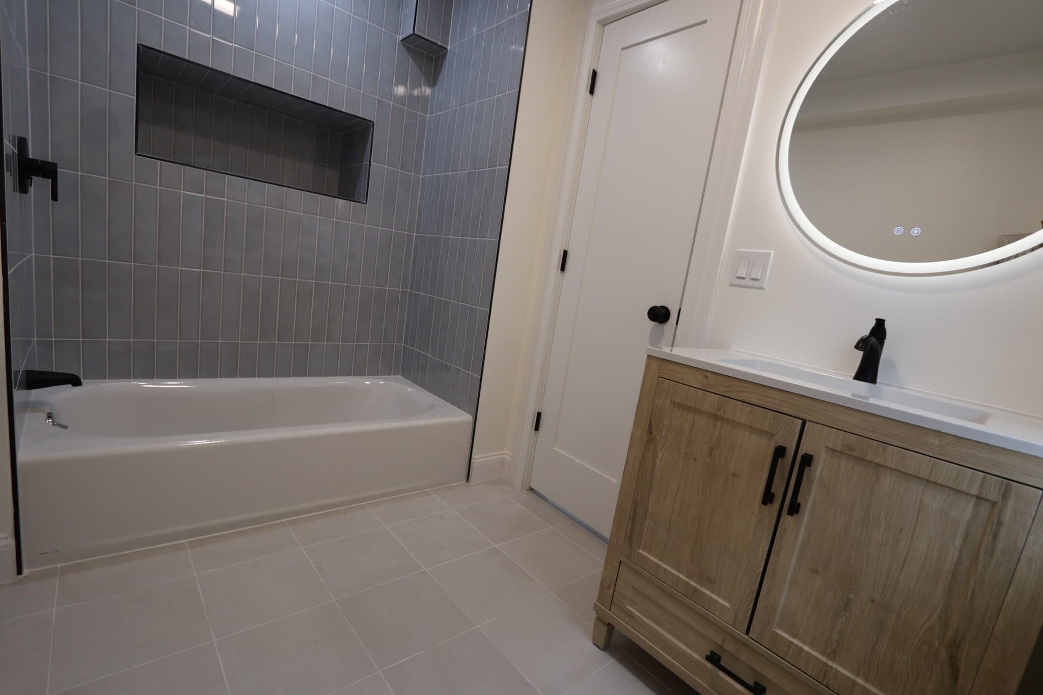 Single Family Residence at 8 Curve St, Newton MA 02465, Newton, photo 9 of 18