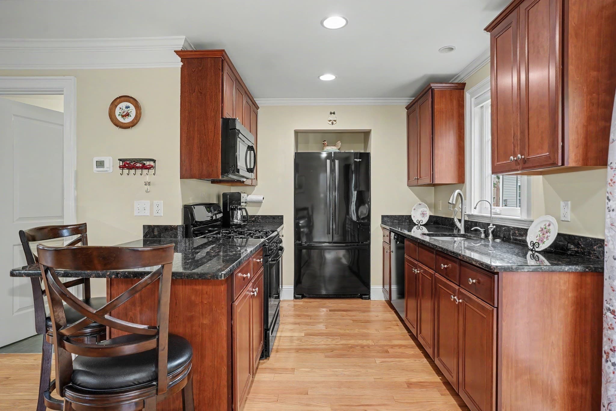 Condominium at 4 N Pleasant St # 4, Natick MA 01760, Natick, photo 11 of 30