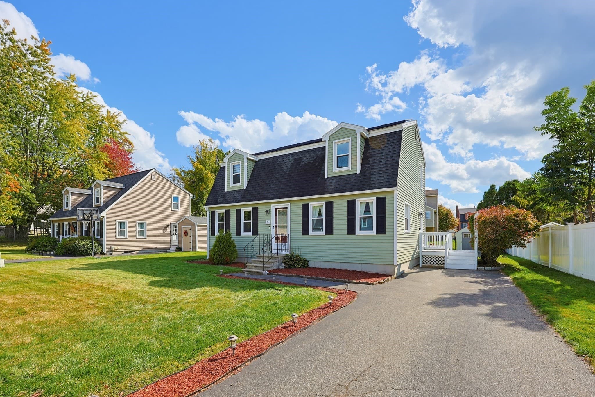 26 Crestwood Cir, Lawrence MA 01843