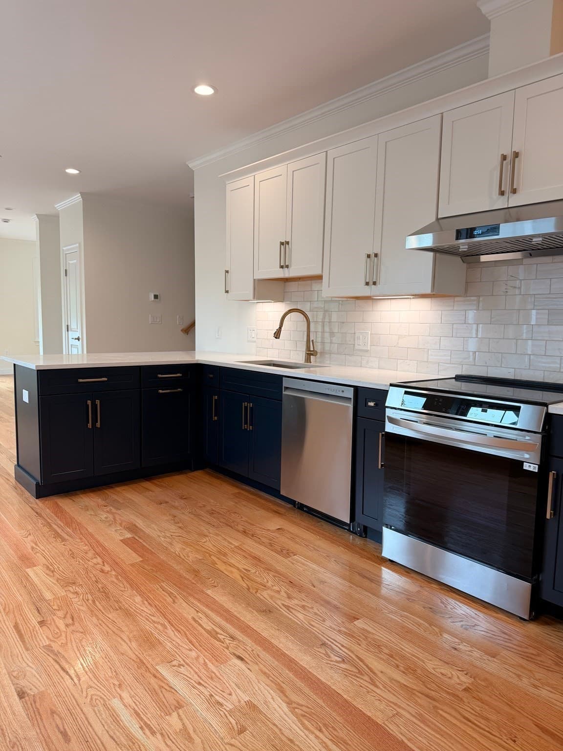 Condominium at 711 Mount Hope St # 1, North Attleboro MA 02760, North Attleboro, photo 3 of 9