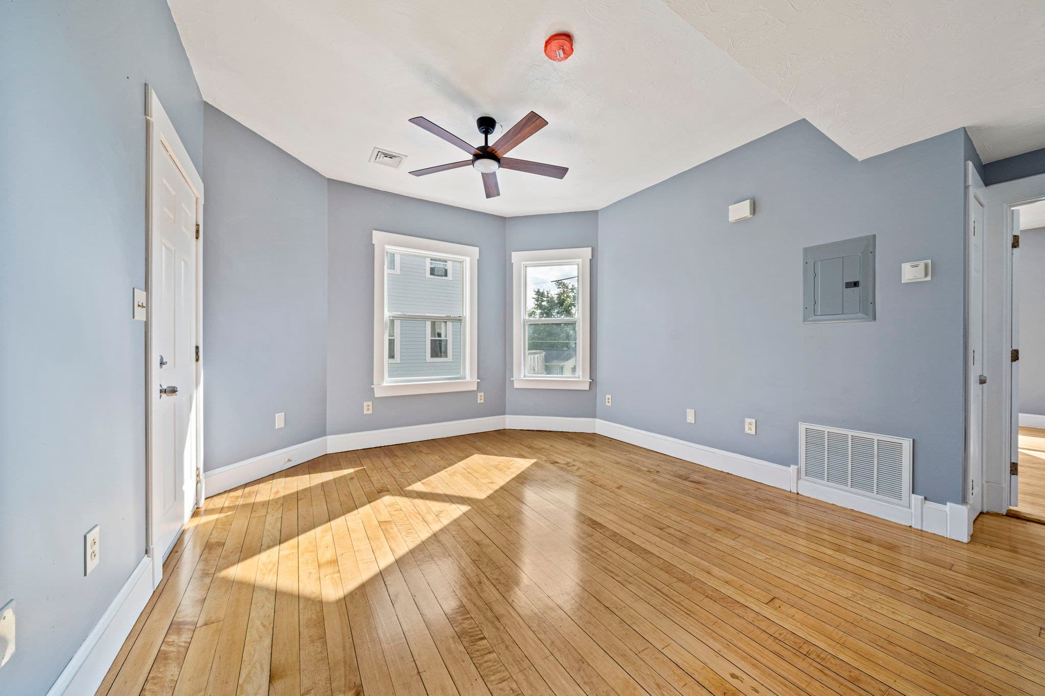 3 Family at 105 Nilsson St, Brockton MA 02301, Brockton, photo 6 of 20
