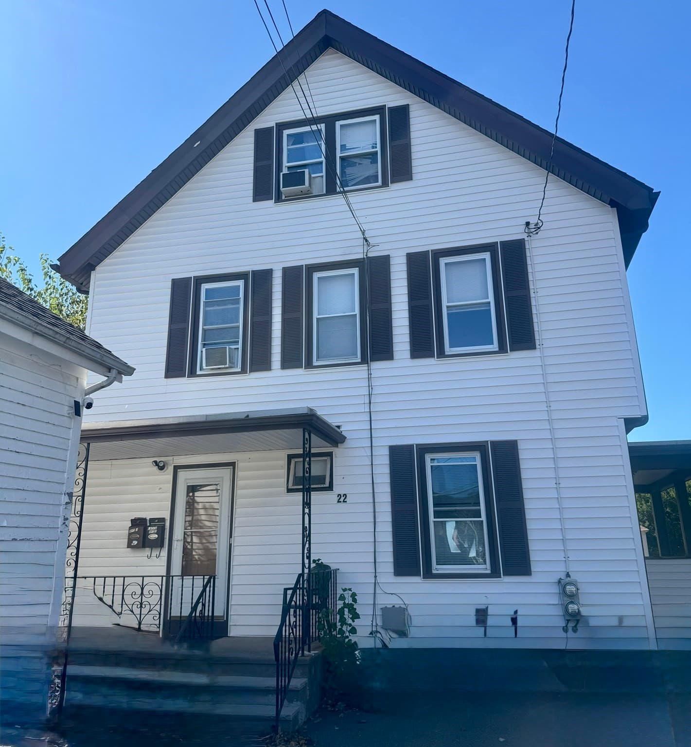22 Harnden Rd, Malden MA 02148