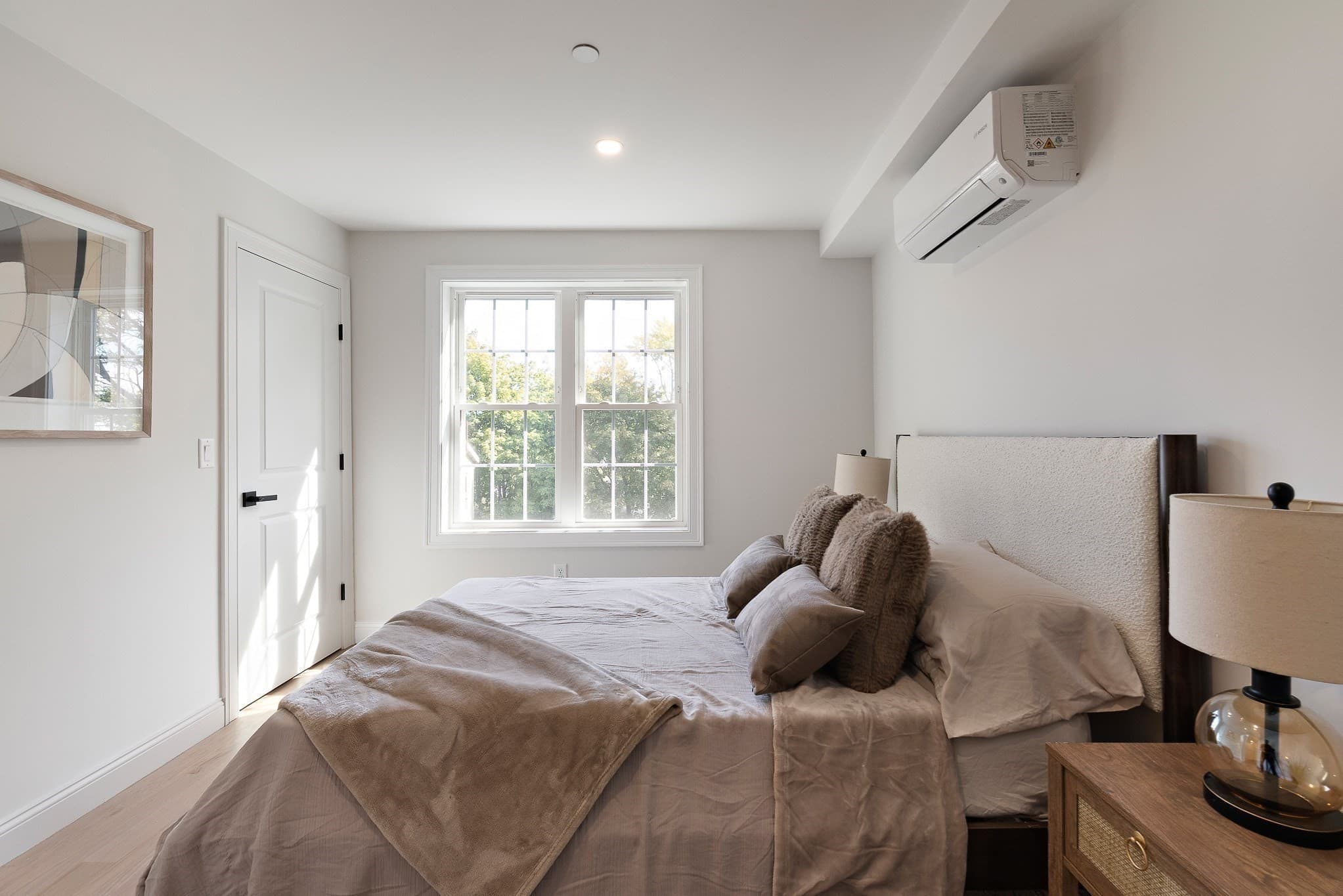 Condominium at 19 Paris St # 4, Everett MA 02149, Everett, photo 16 of 30