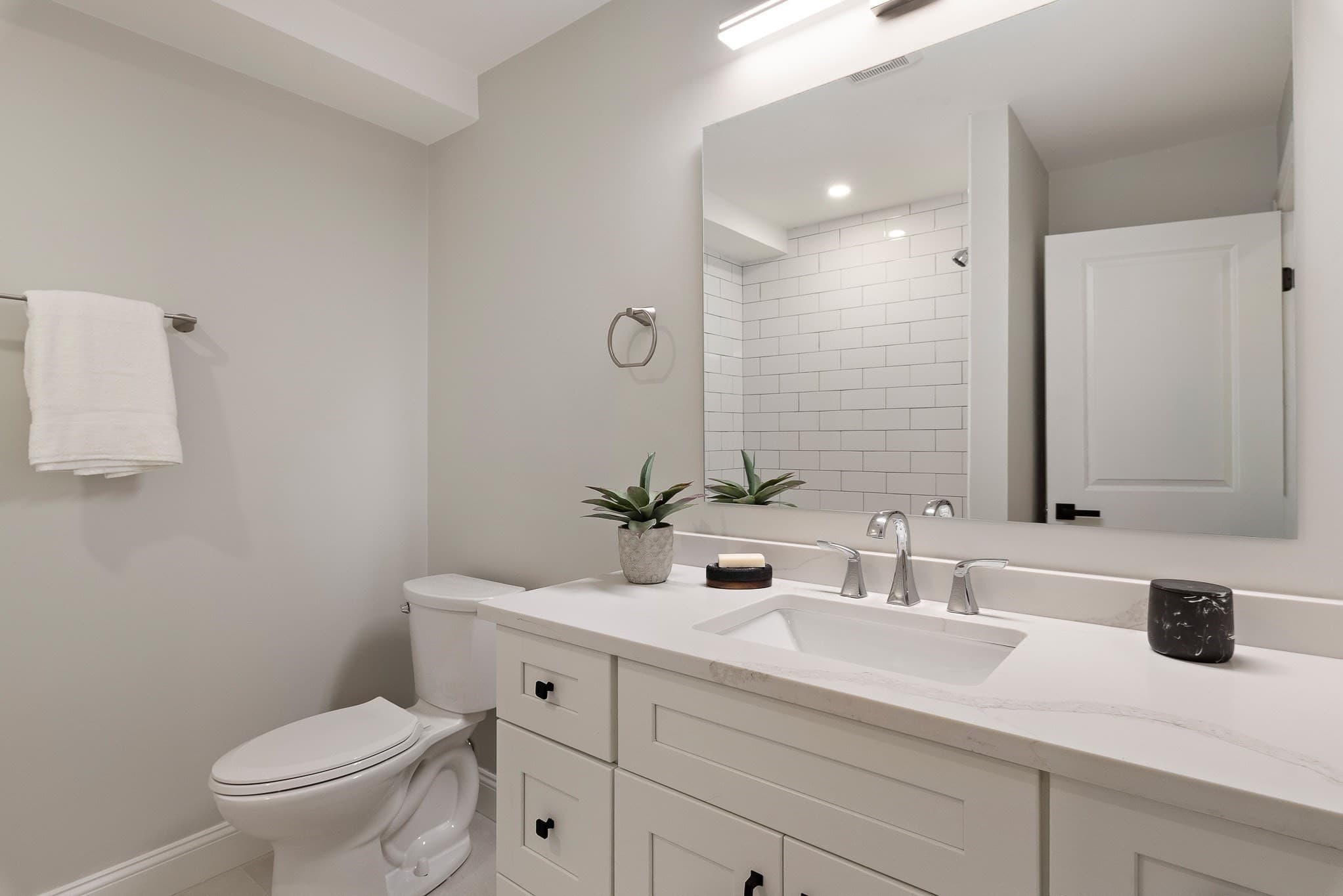 Condominium at 19 Paris St # 4, Everett MA 02149, Everett, photo 19 of 30