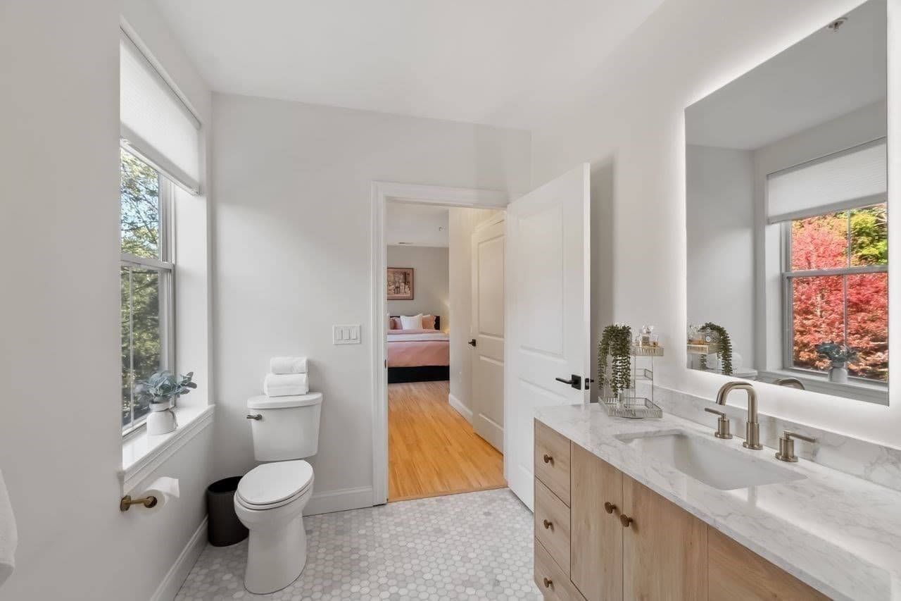 Condominium at 4 Harvest Drive # 225, North Andover MA 01845, North Andover, photo 17 of 37