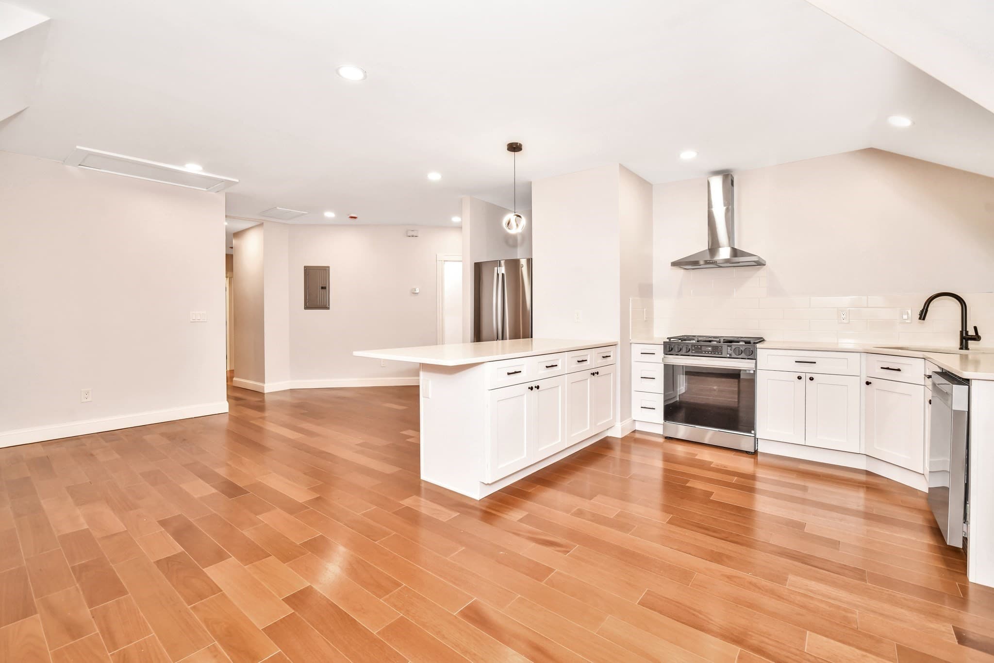 Single Family Residence at 168 Ruthven Street # 2, Boston MA 02121, Boston, photo 3 of 26